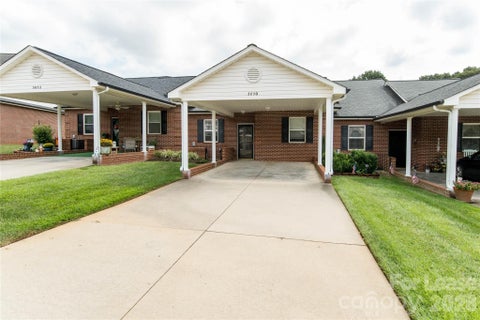 Photo of 3850 Sage Court, Denver, NC 28037 (MLS # 4428122)