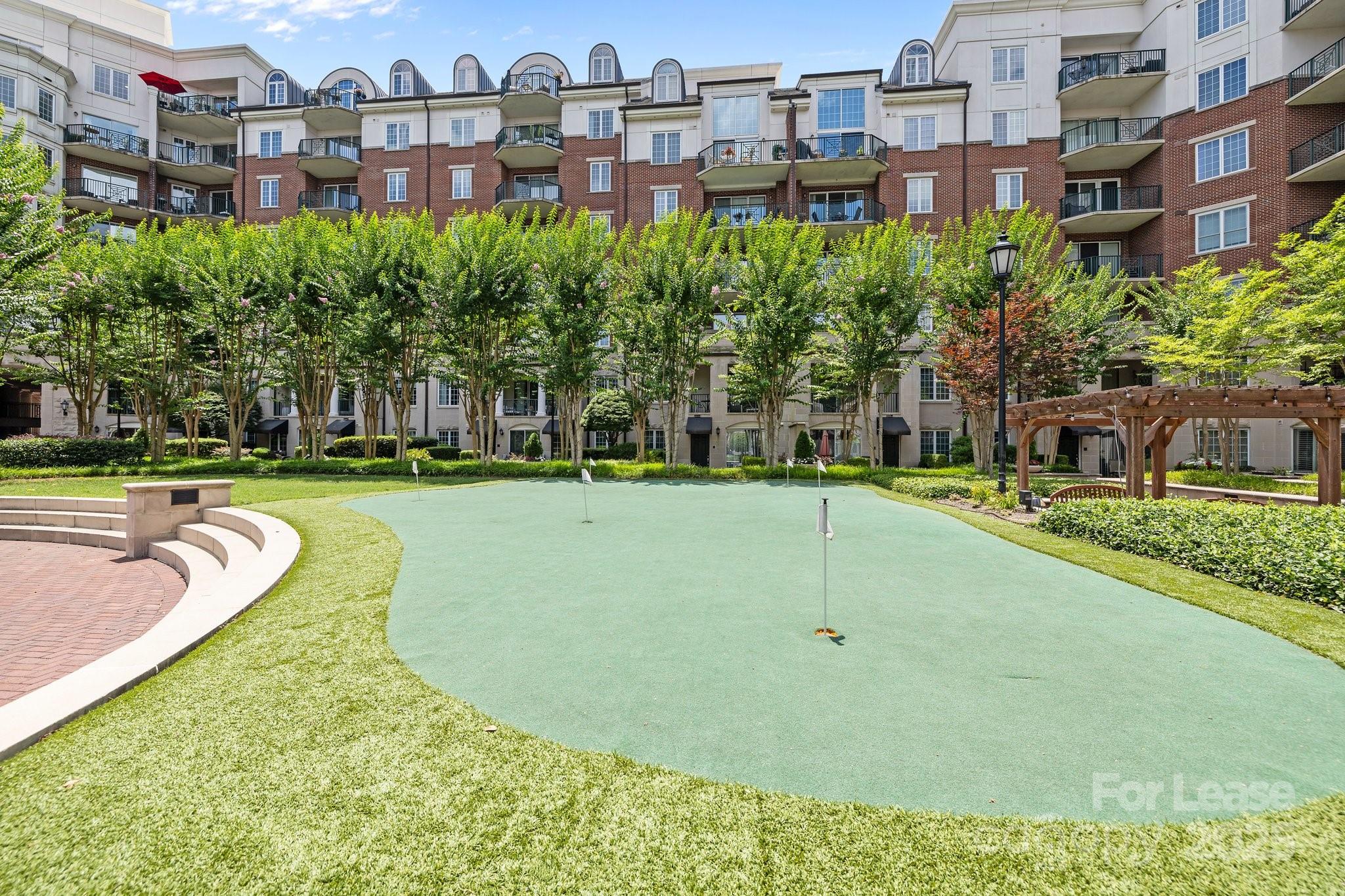 Fifth And Poplar - Residential Lease