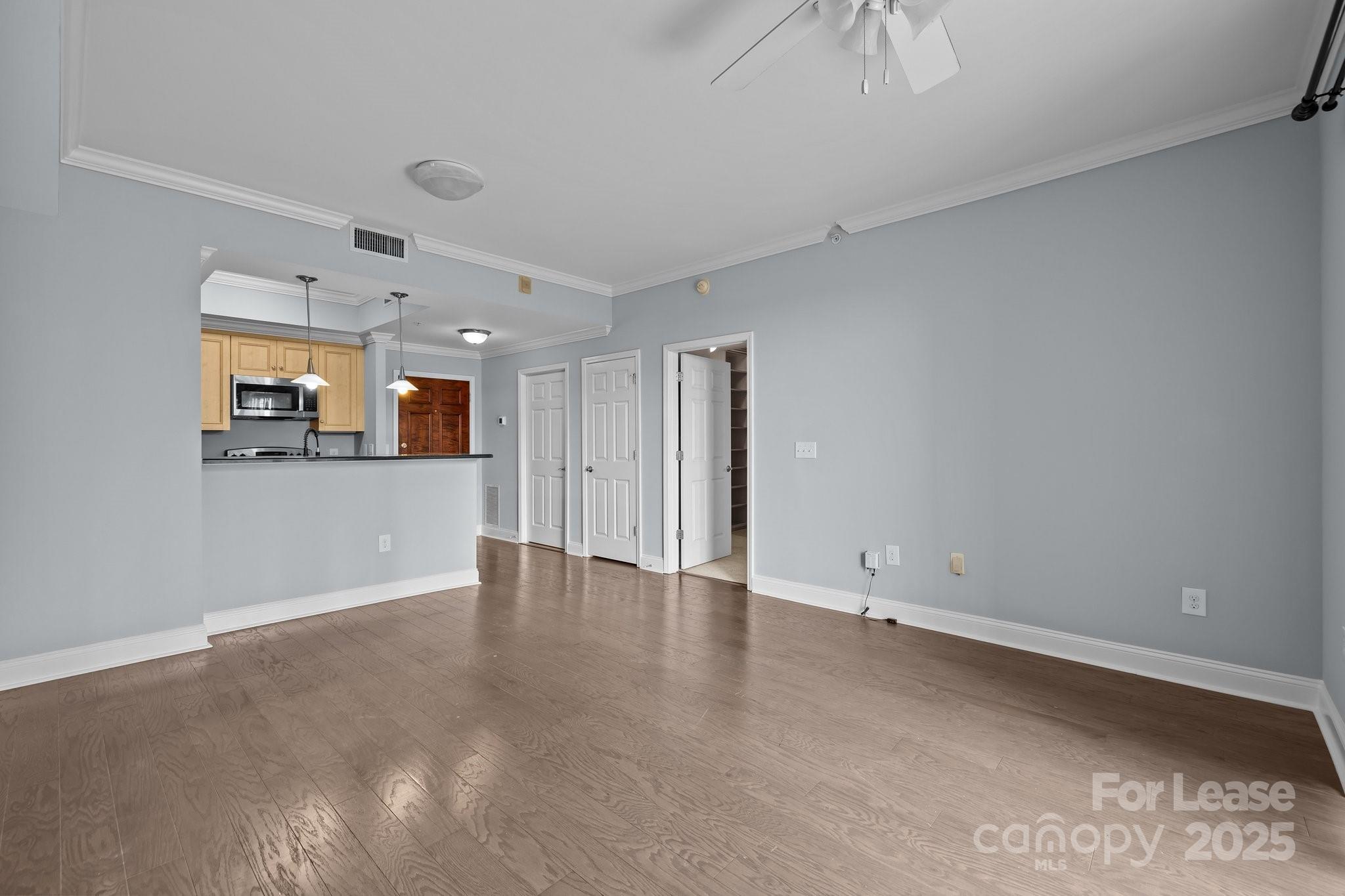 Fifth And Poplar - Residential Lease