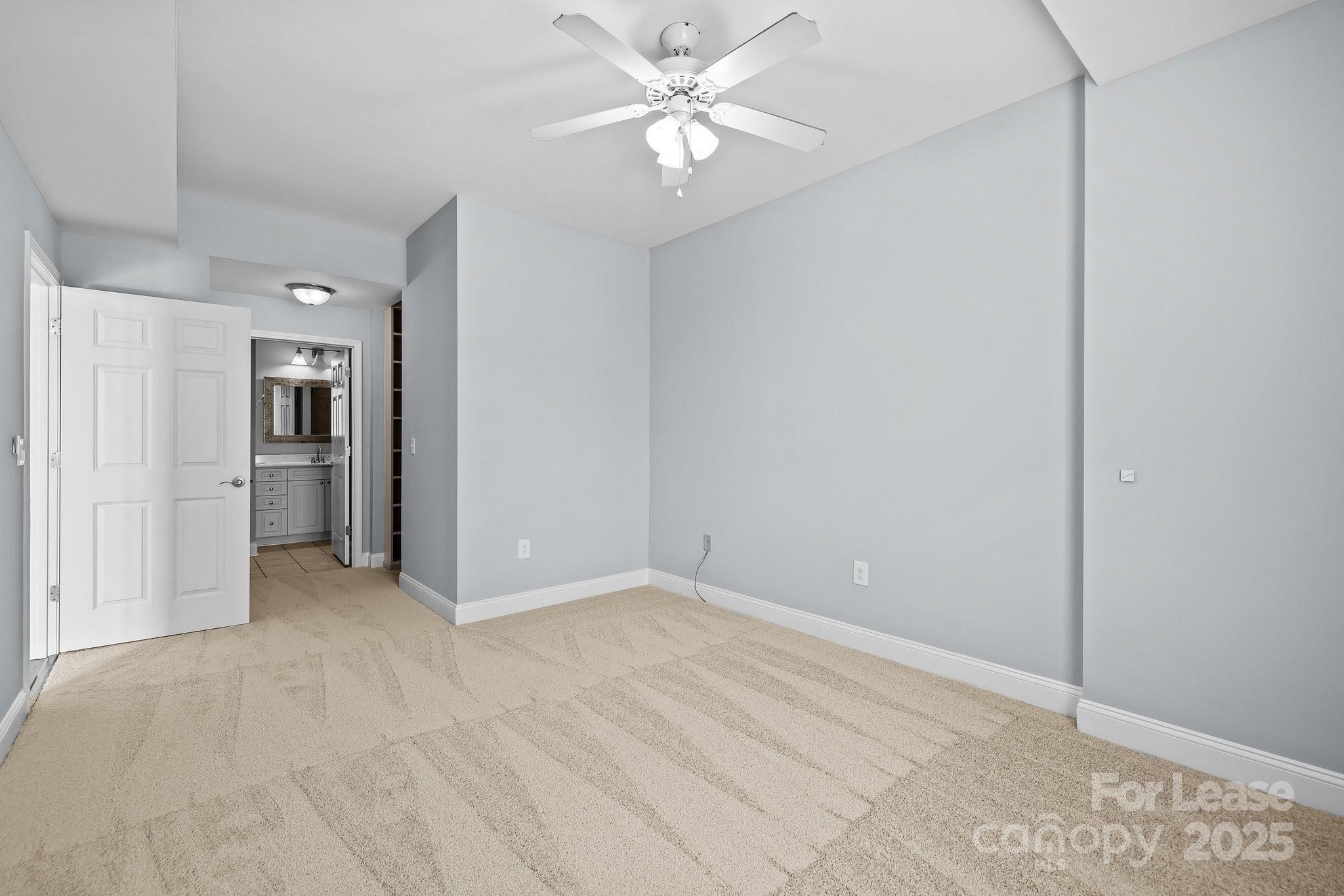 Fifth And Poplar - Residential Lease