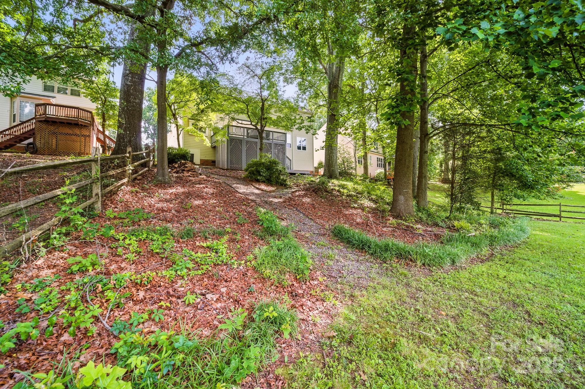 12712 Hollyhock Lane