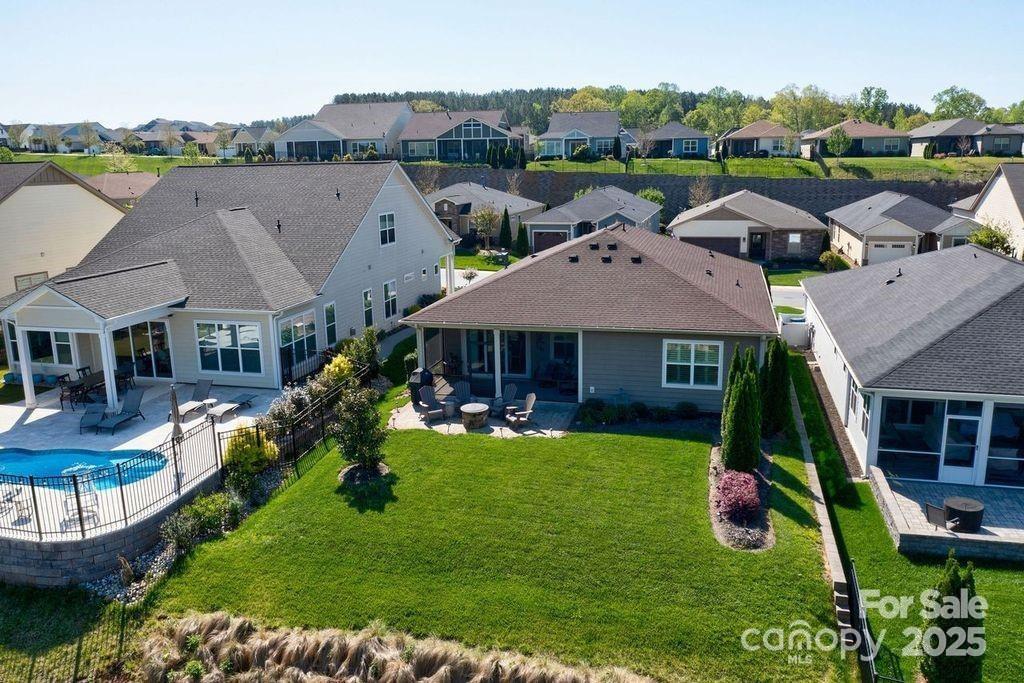 4830 Looking Glass Trail