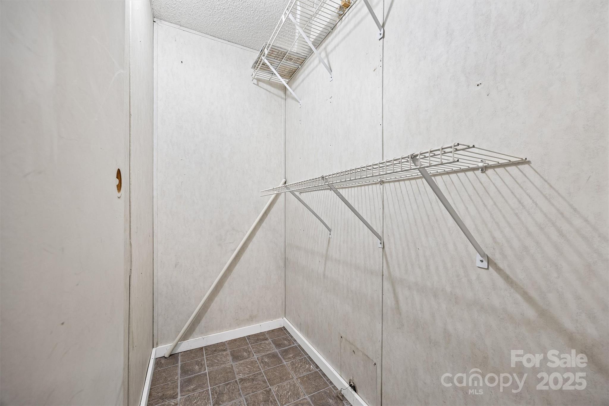 Lesslie Dale - Residential