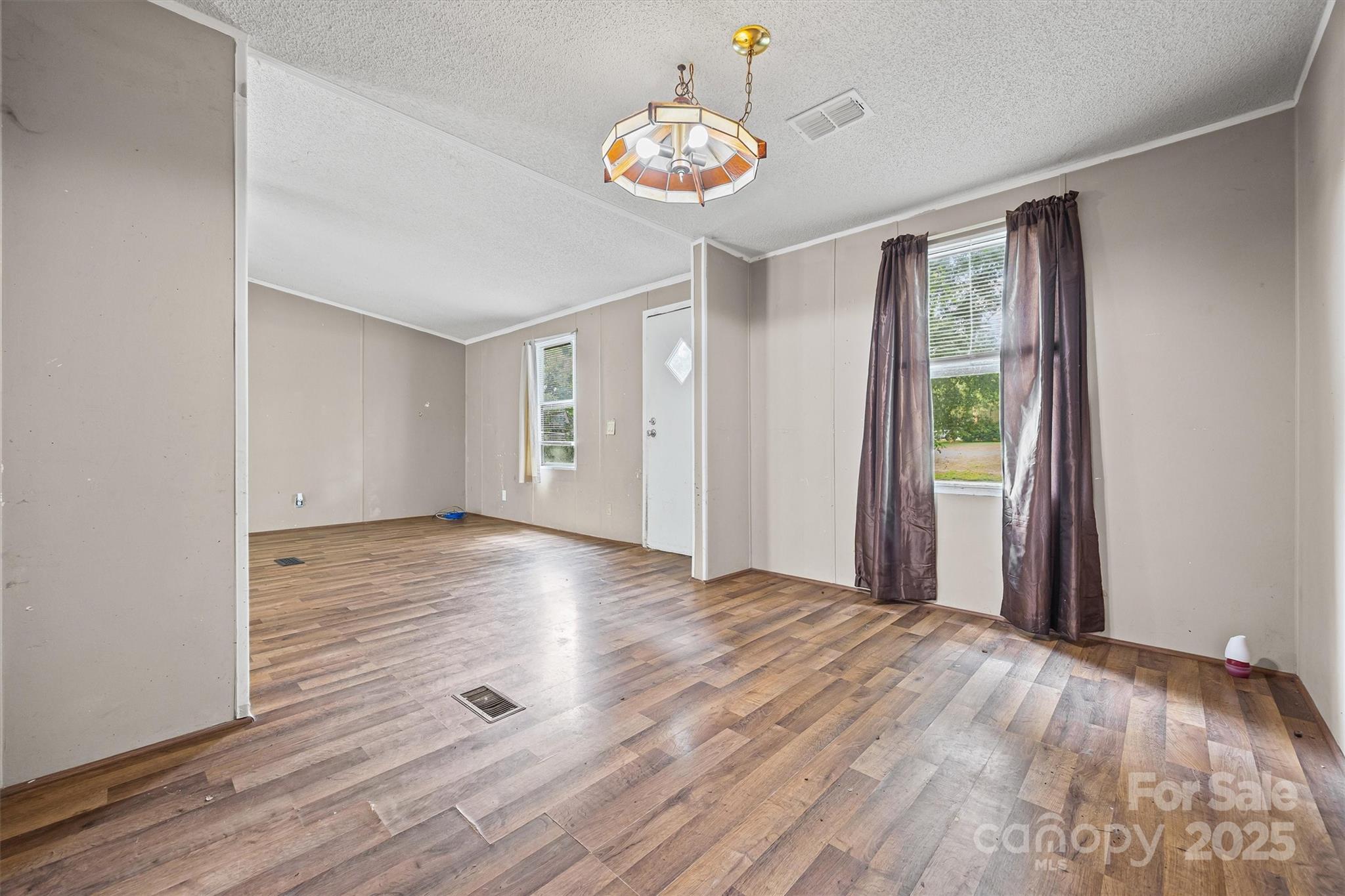 Lesslie Dale - Residential