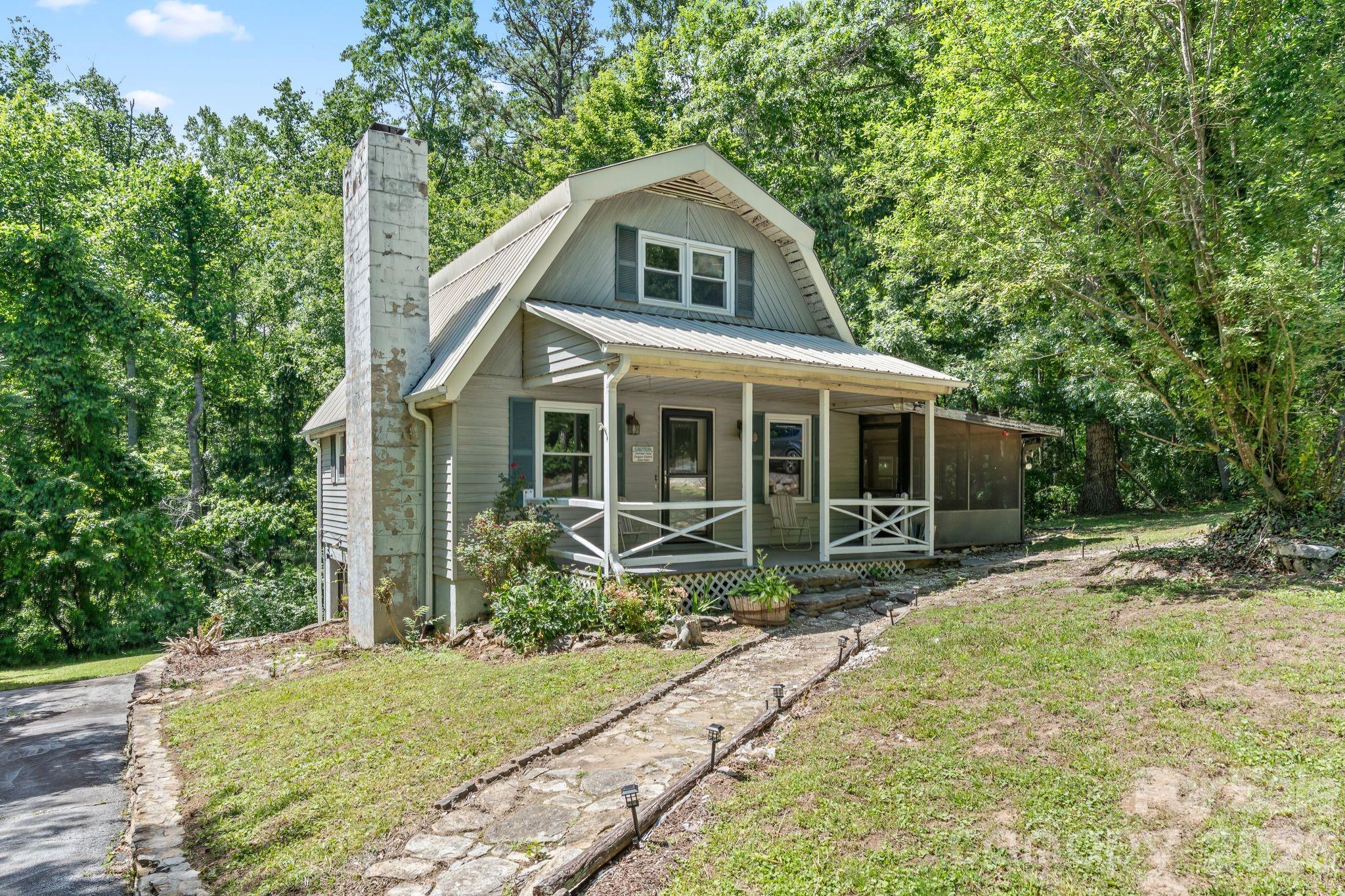 177 E Poplar Drive