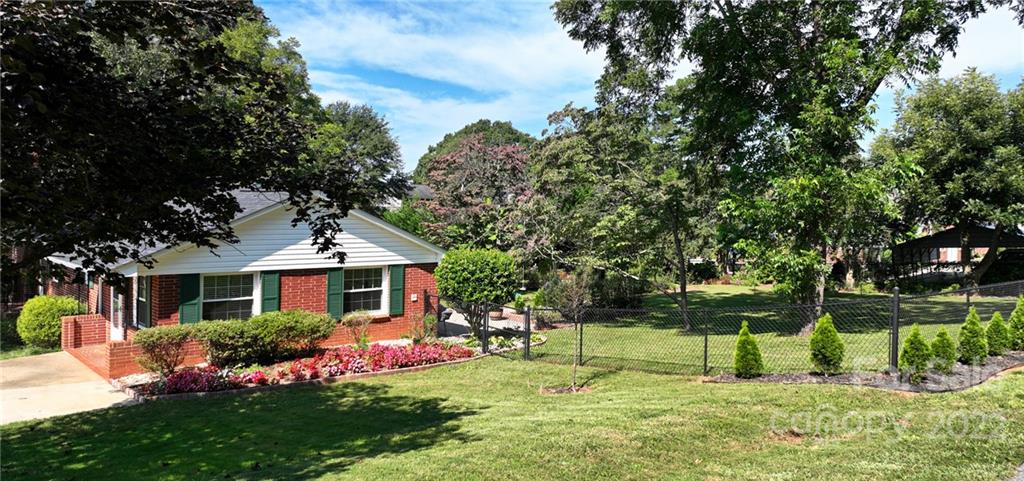 Monte Vista - Residential