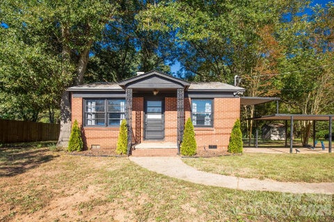 Photo of 14903 Beatties Ford Road, Huntersville, NC 28078 (MLS # 4429437)