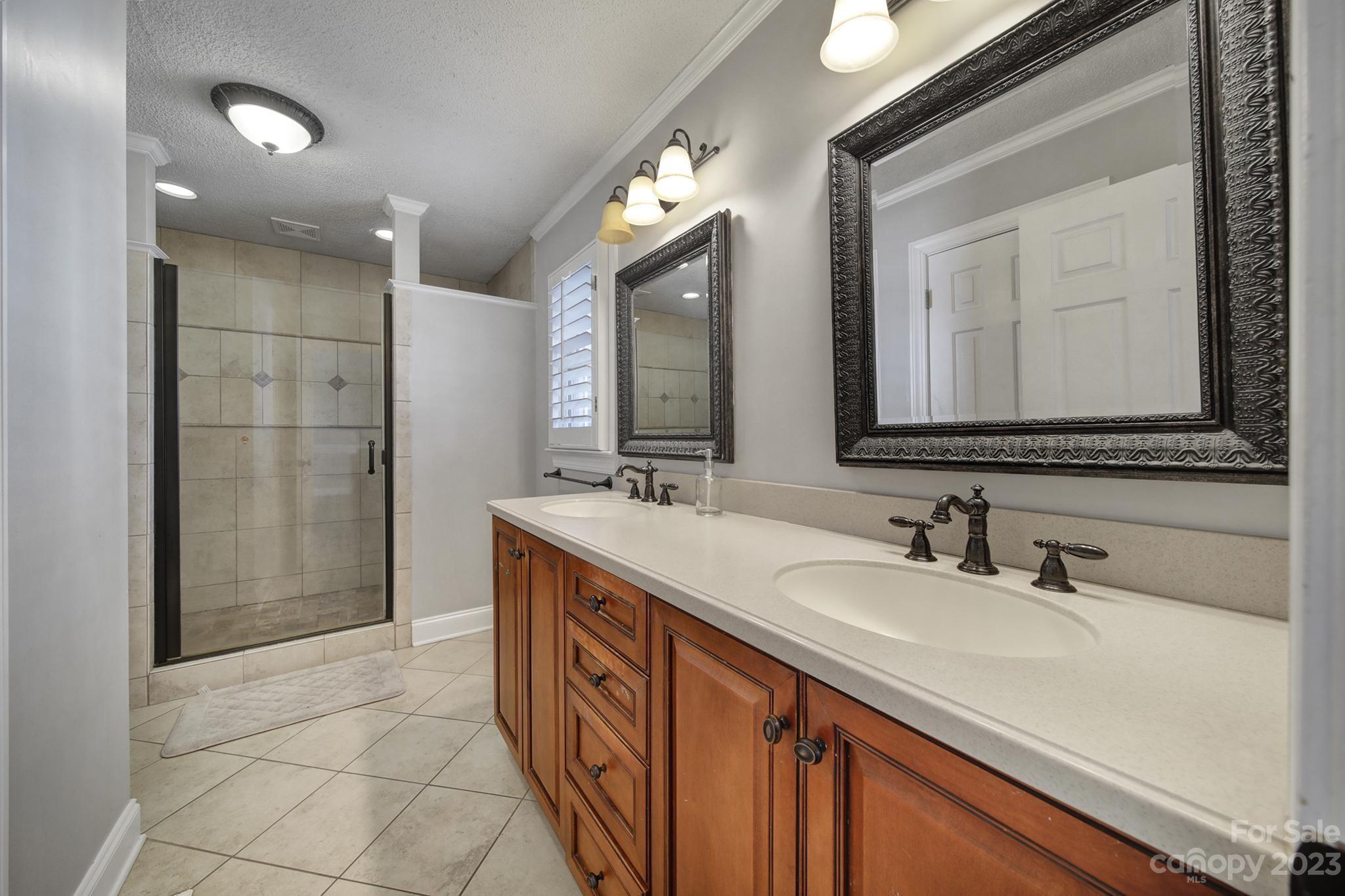 Hillcrest - Residential