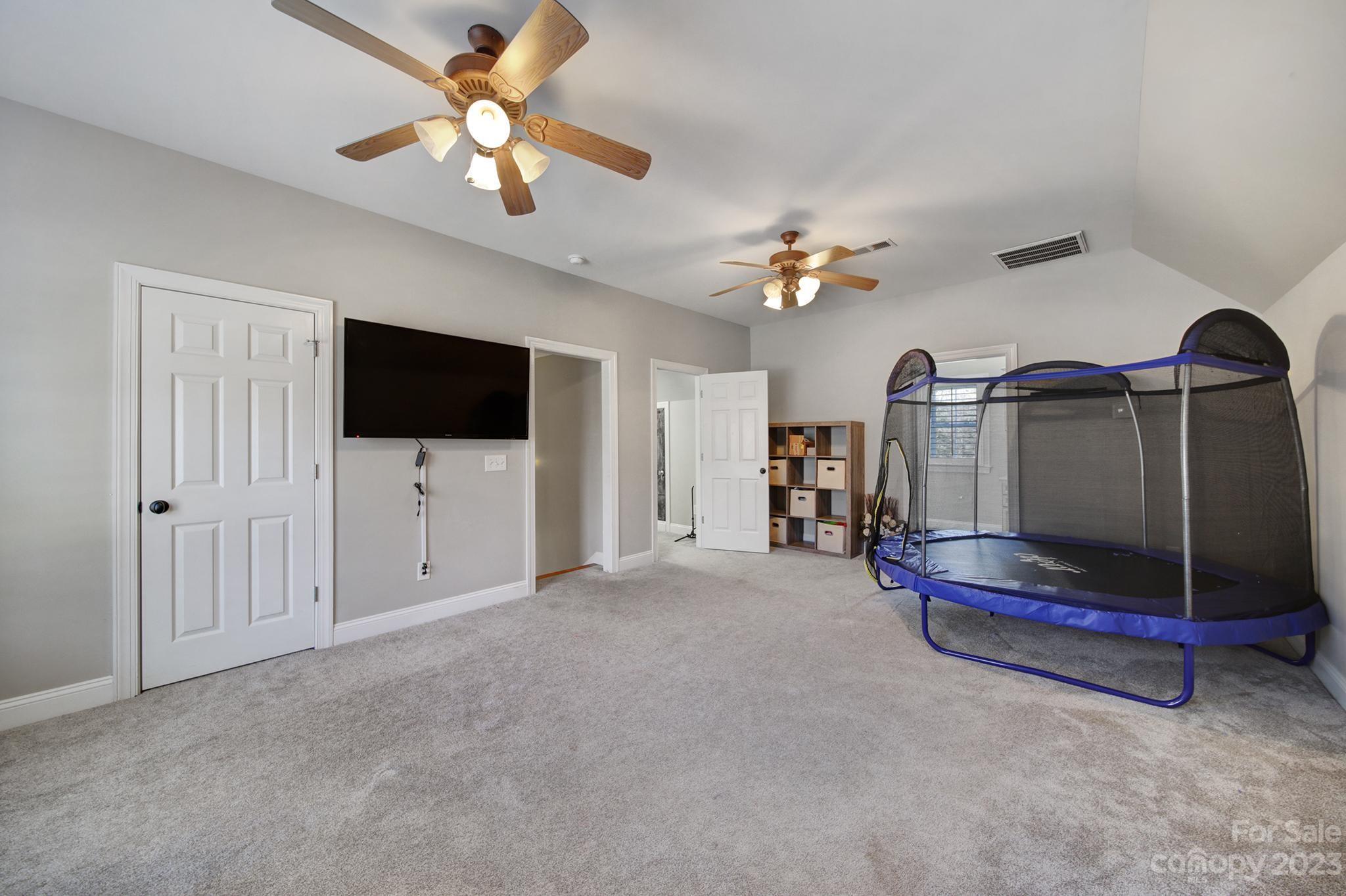 Hillcrest - Residential