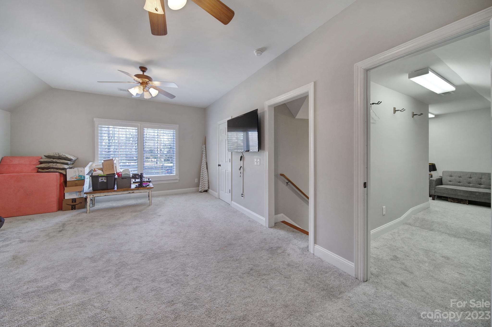 Hillcrest - Residential