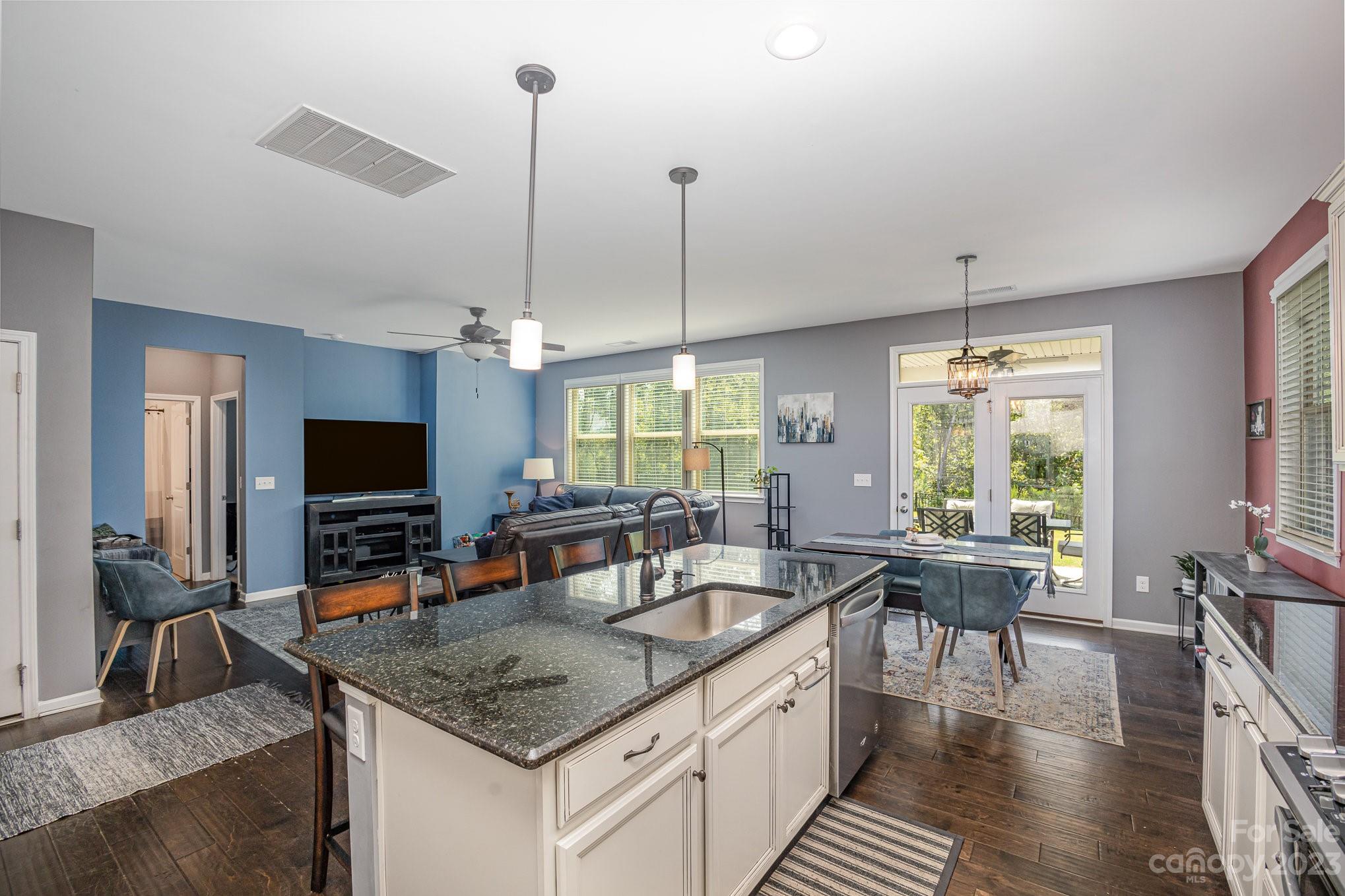 Magnolia Walk - Residential