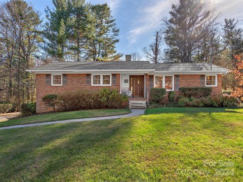 A home in Hendersonville