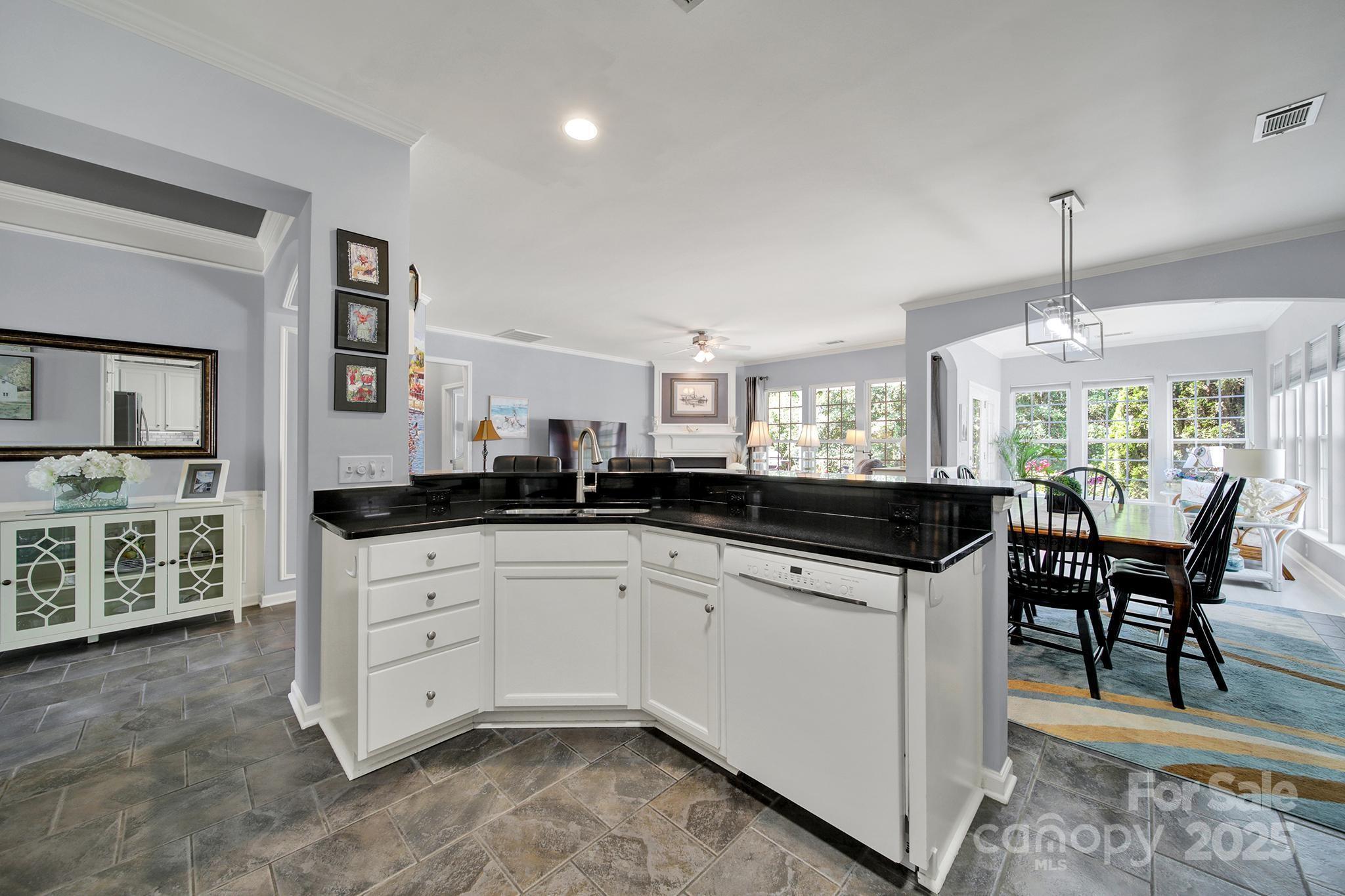 2224 Hartwell Lane