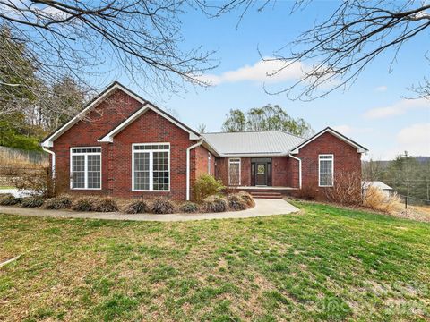3275 Hanging Rock Road Spruce Pine NC 28777