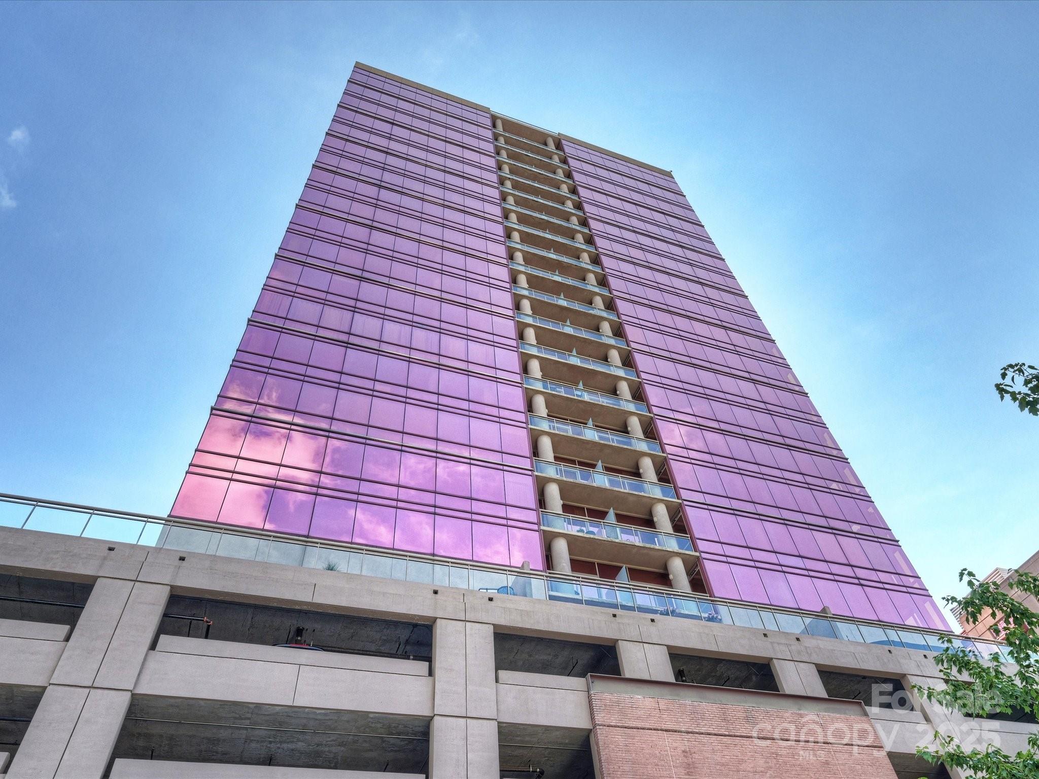 315 Arlington Avenue 901