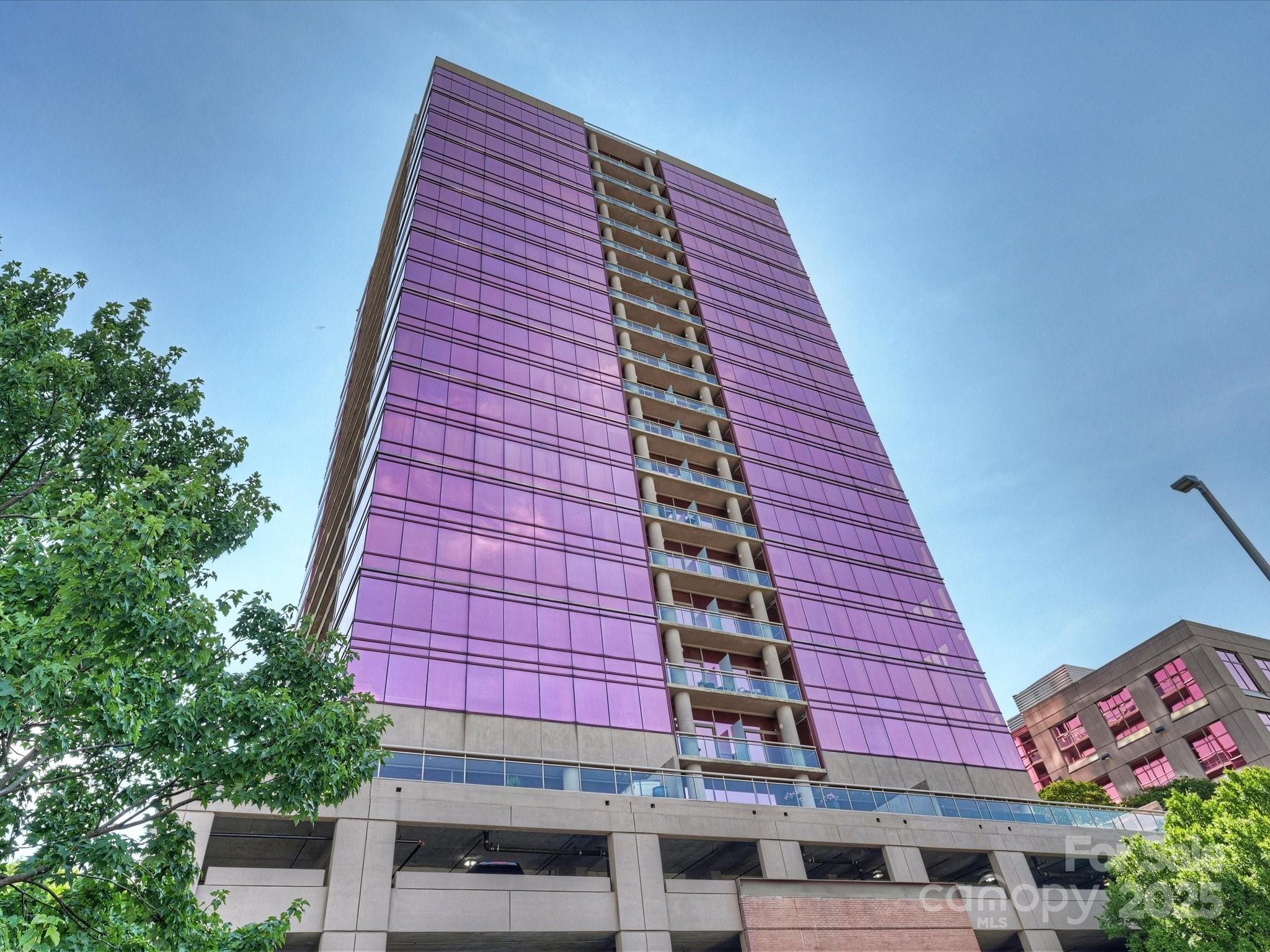 315 Arlington Avenue 901