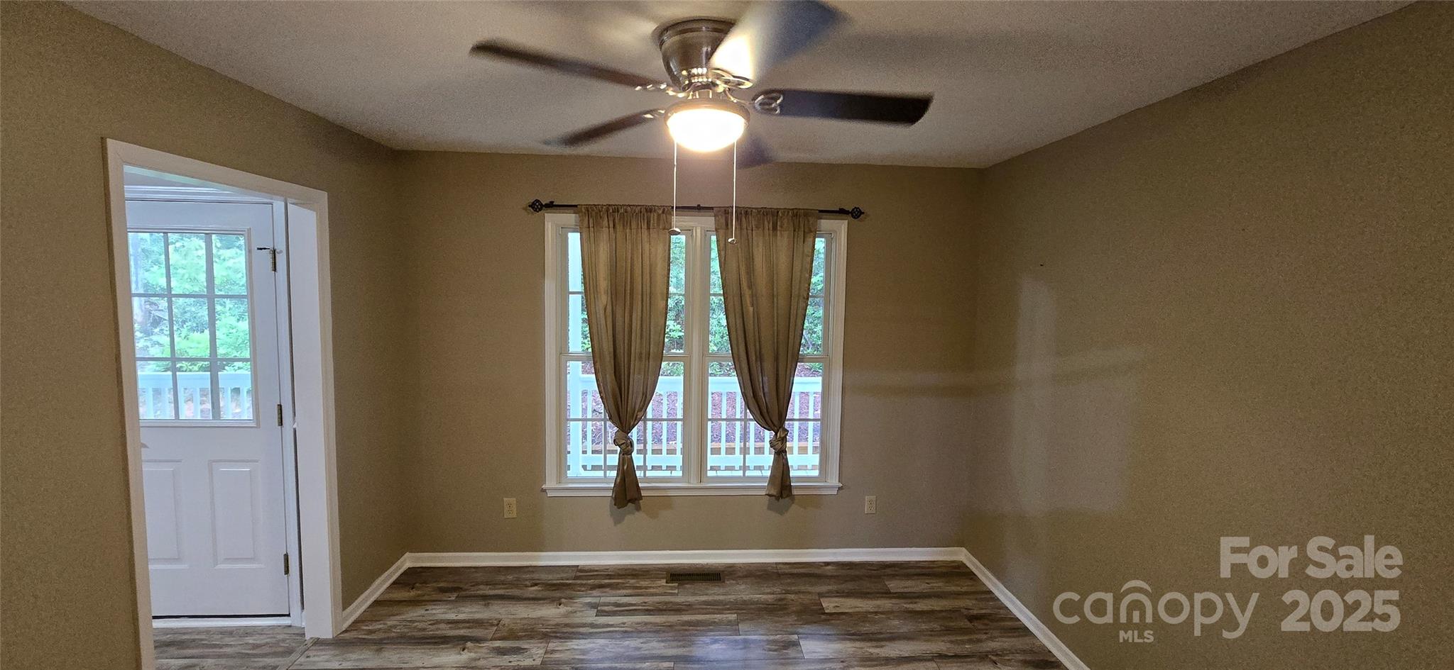 Hemlock Crossing - Residential