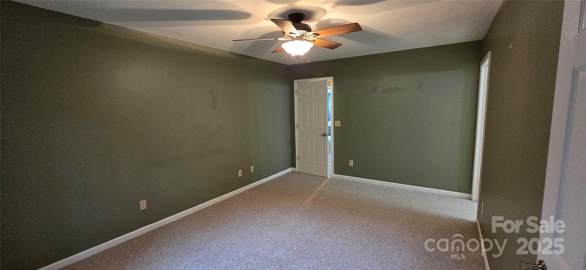 Hemlock Crossing - Residential