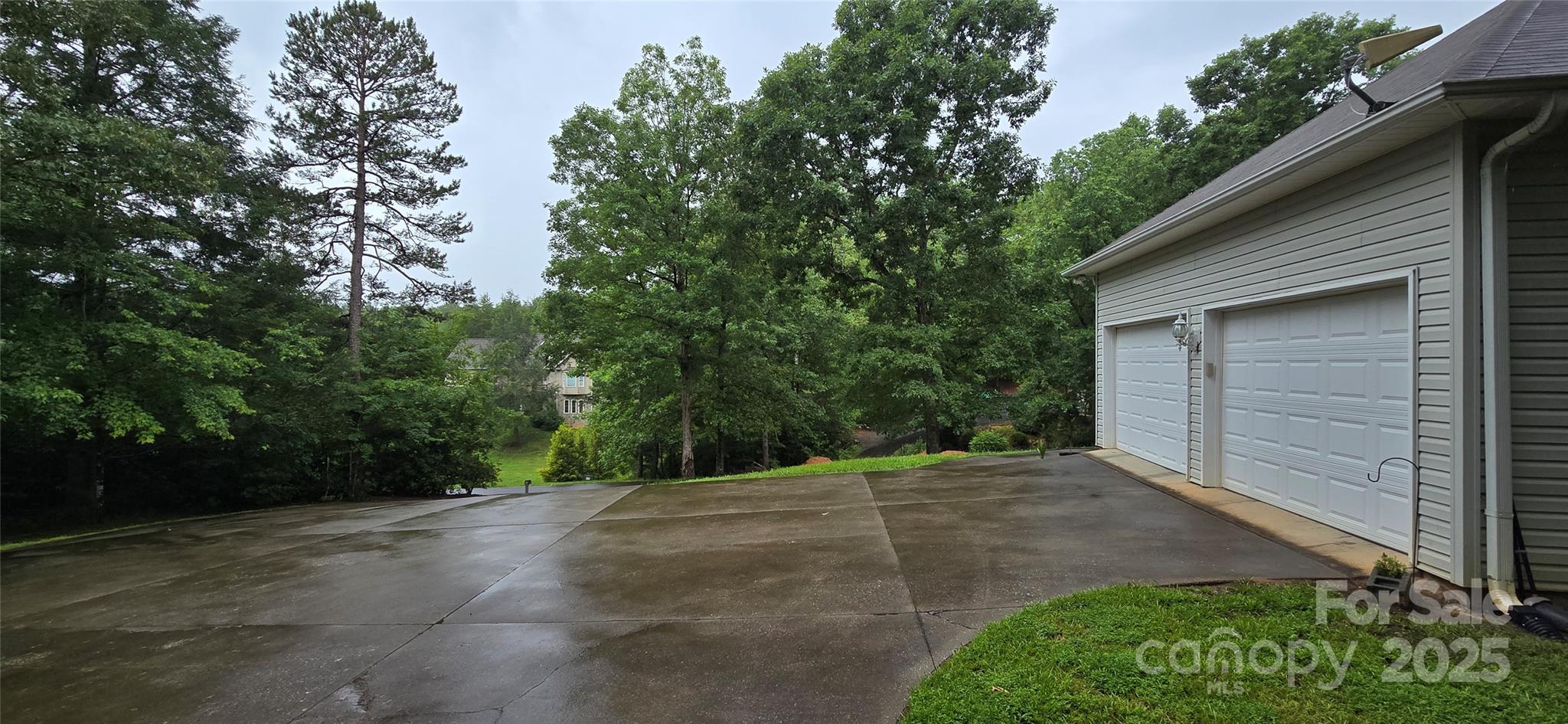 Hemlock Crossing - Residential