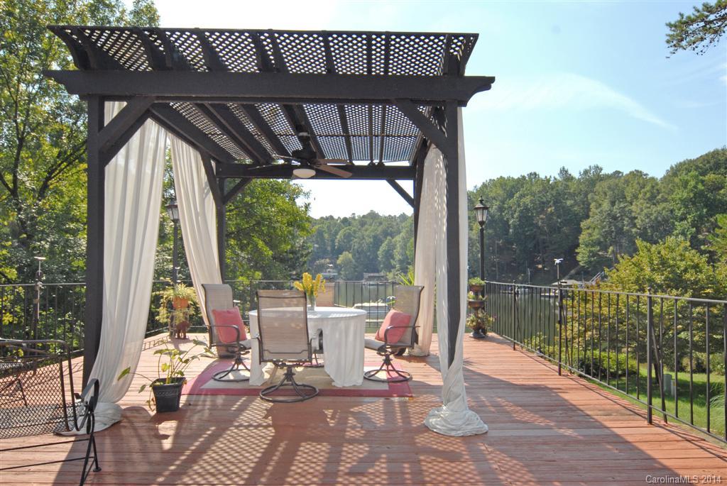 Tega Cay - Residential