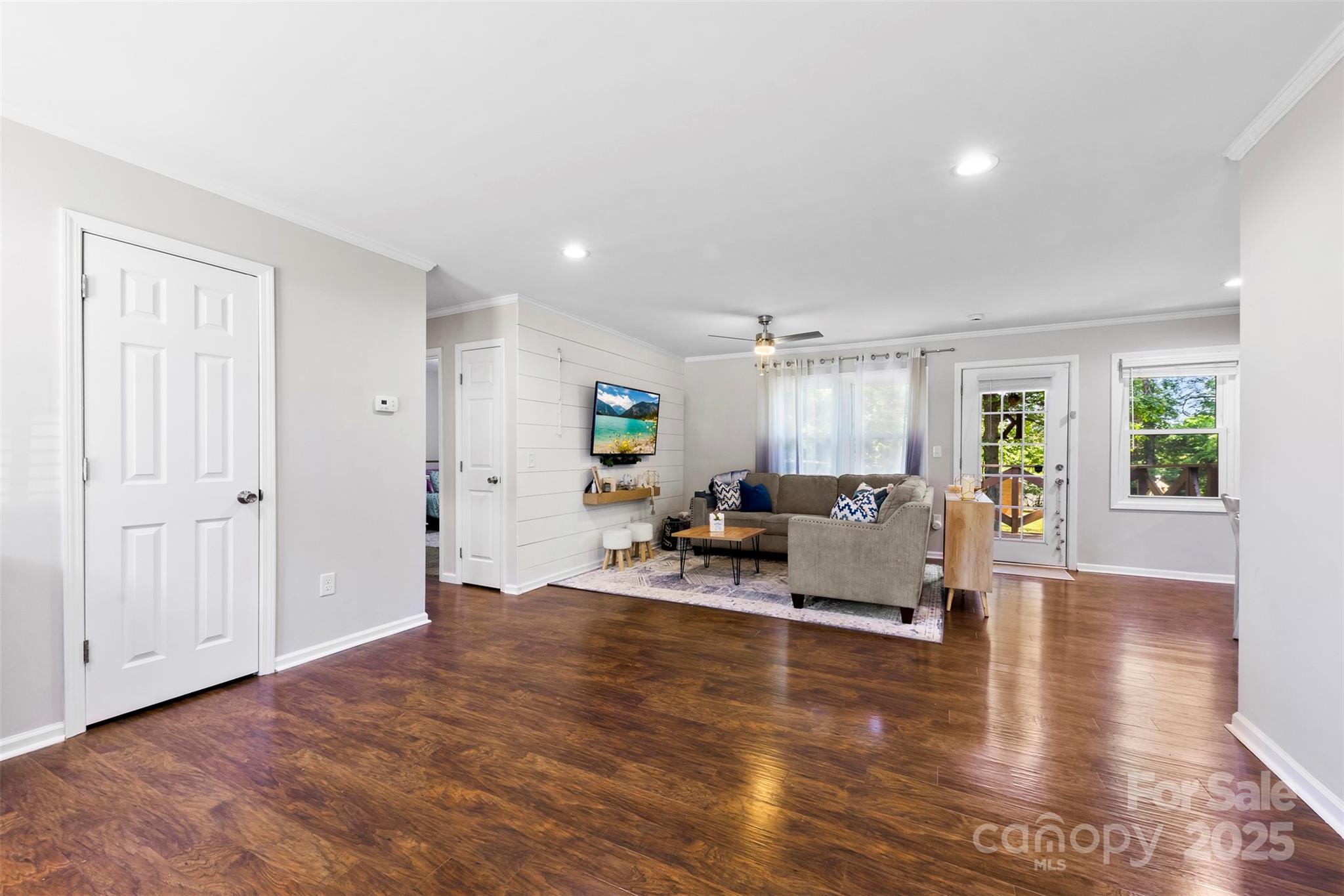 619 Archibald Road