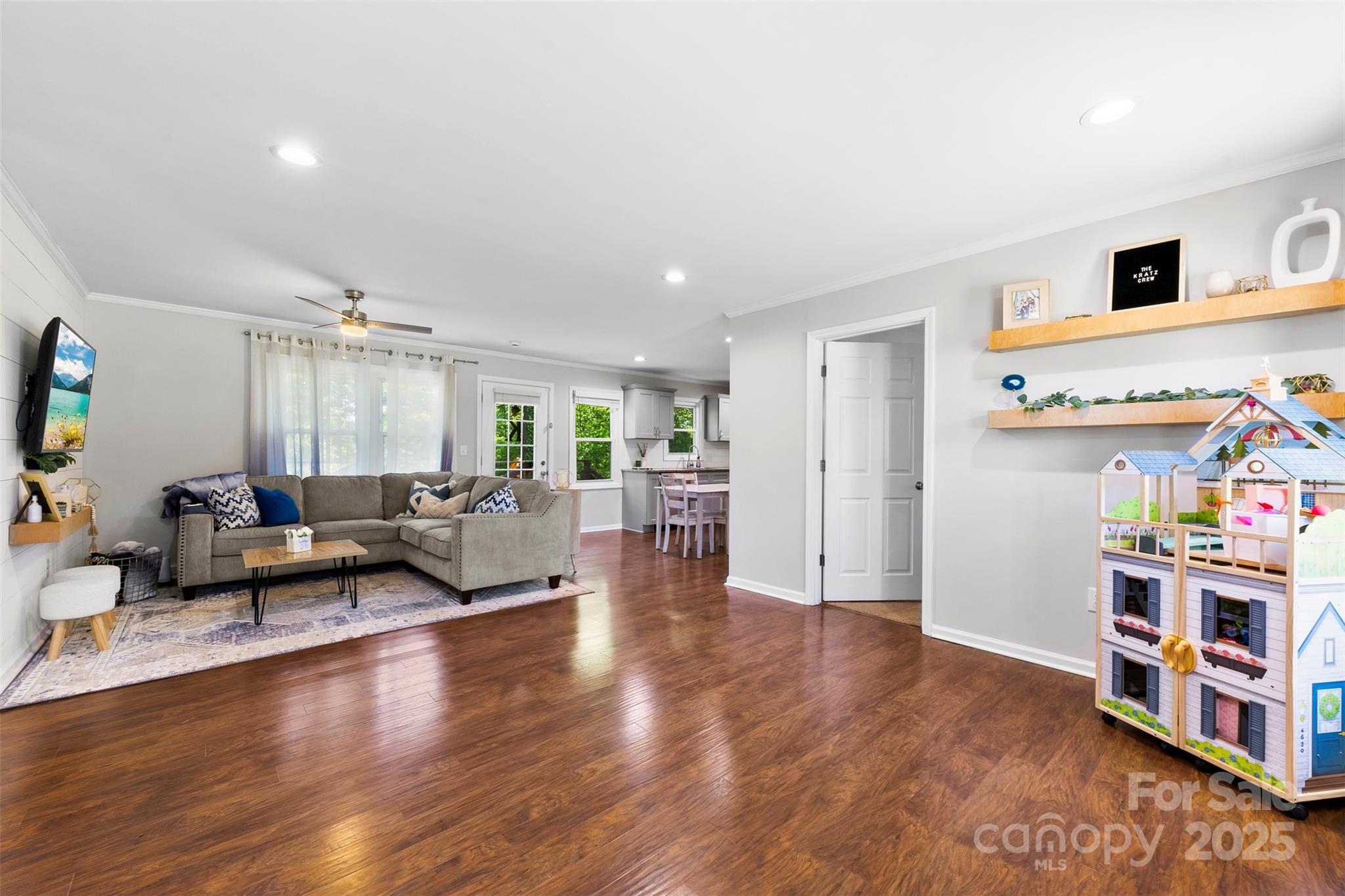 619 Archibald Road