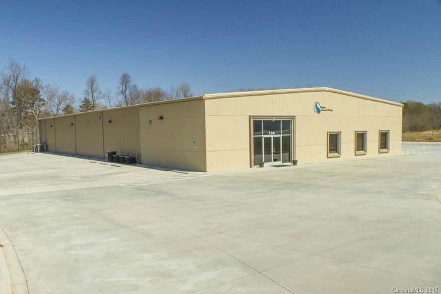 INCOME PRODUCING OPPORTUNITY in the MUCH DESIRED TALBERT POINTE BUSINESS PARK in Race City USA! Tenant Occupied and in Business for 17 Years.  Centrally Located for Quick Access to I-77 and Hwy. 150! Building Offers Combination Space of Warehouse & Office, Large Lobby Area, Breakroom Areas & 20 FT Ceilings in Warehouse! Roll Up Garage Door! Extra Lot Offers Space for Additional 5000 SF Building! 40 Parking Spaces! 100% Leased-All Expenses paid by Tenants!! NOI $96,000 yr./7.38% Cap Rate.