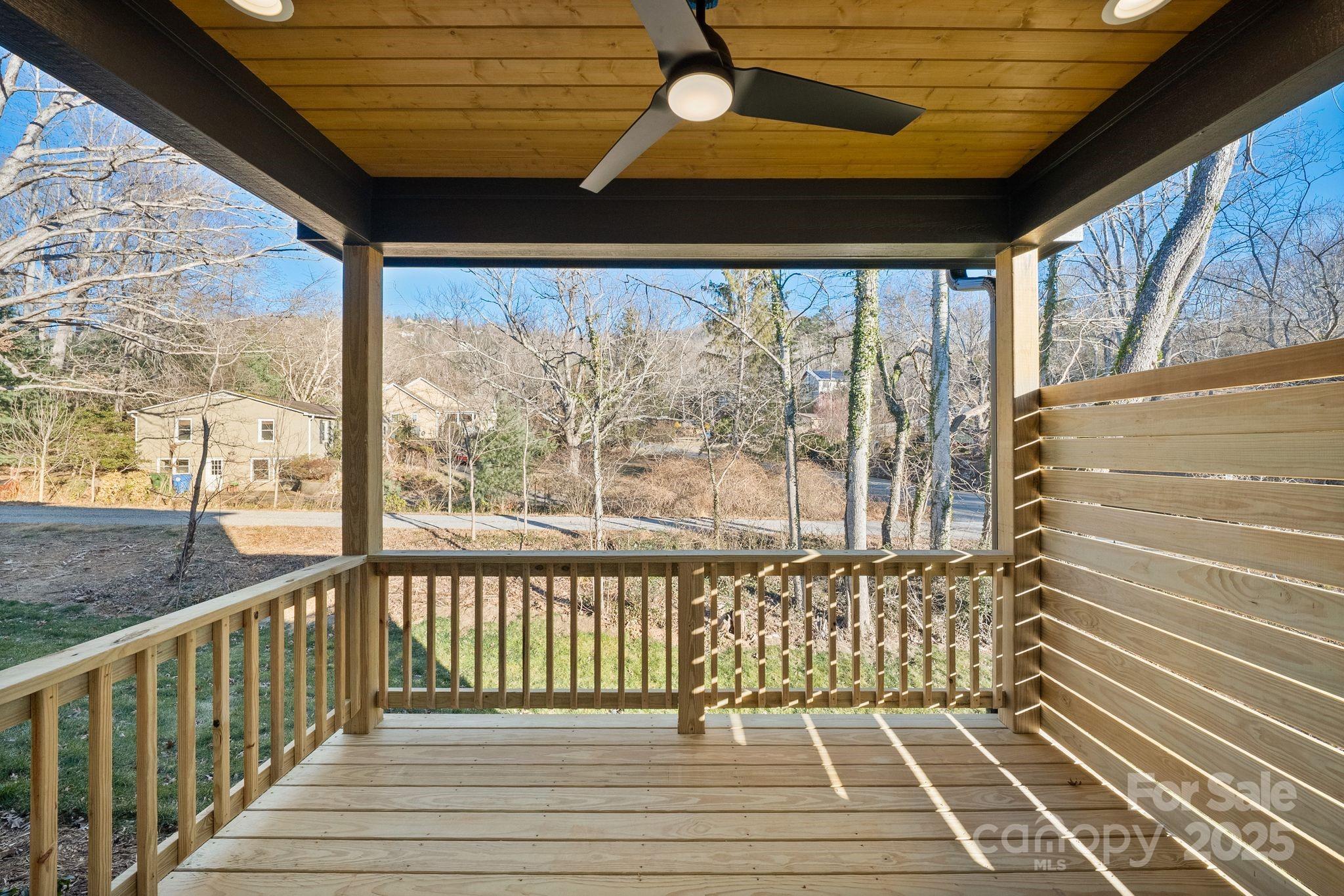 Villas at Pinecroft - Residential