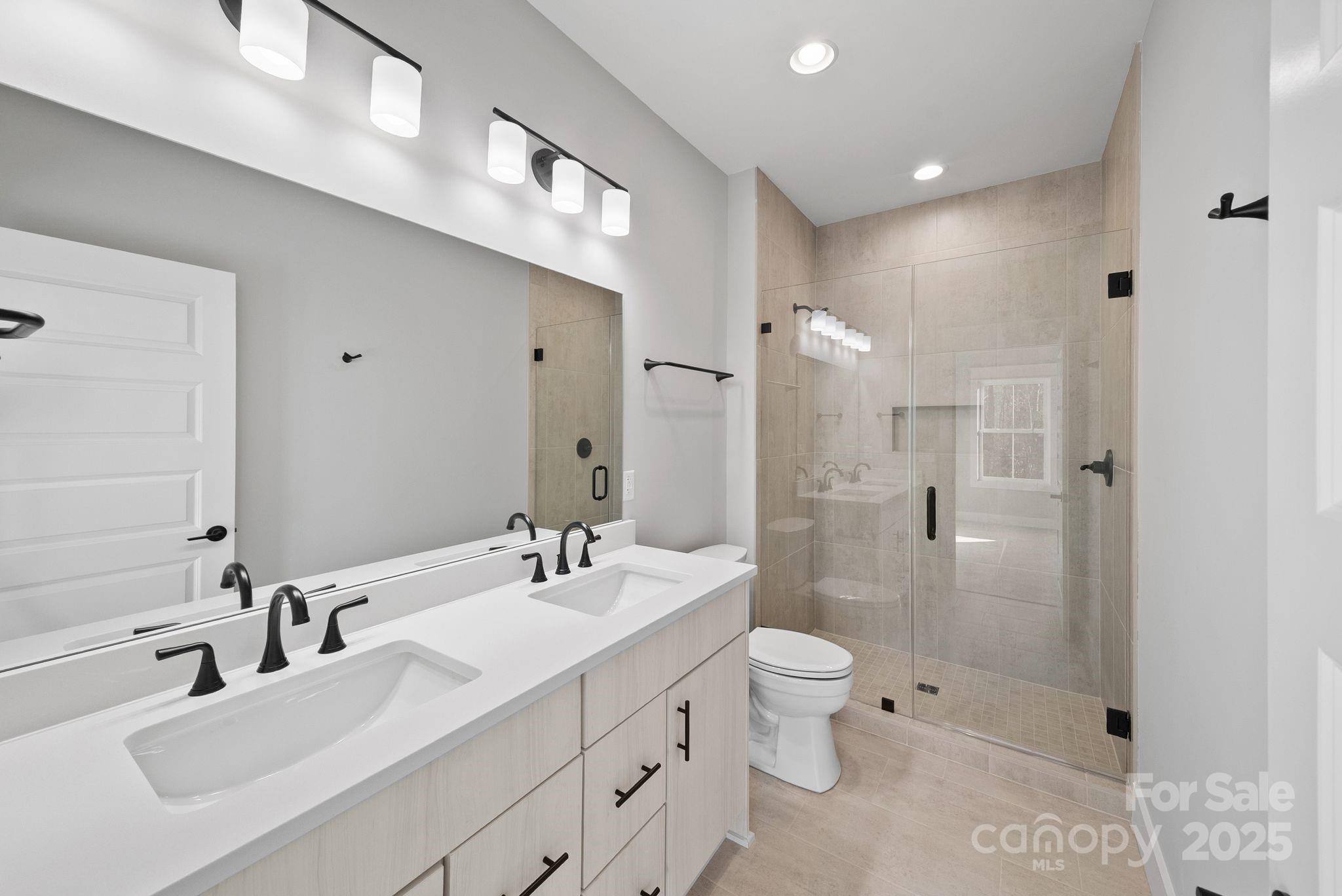 Villas at Pinecroft - Residential