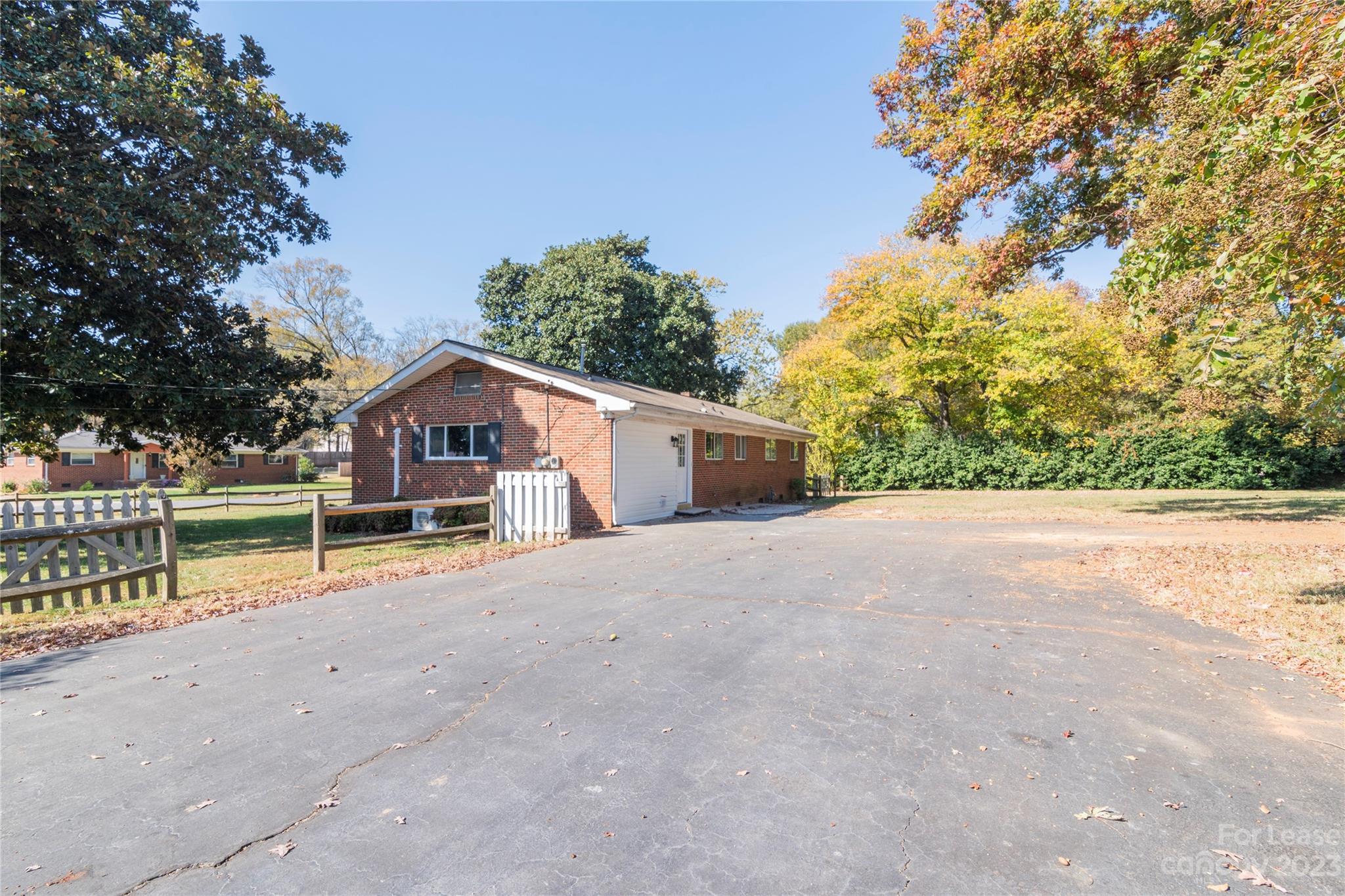 Crater Park - Residential Lease