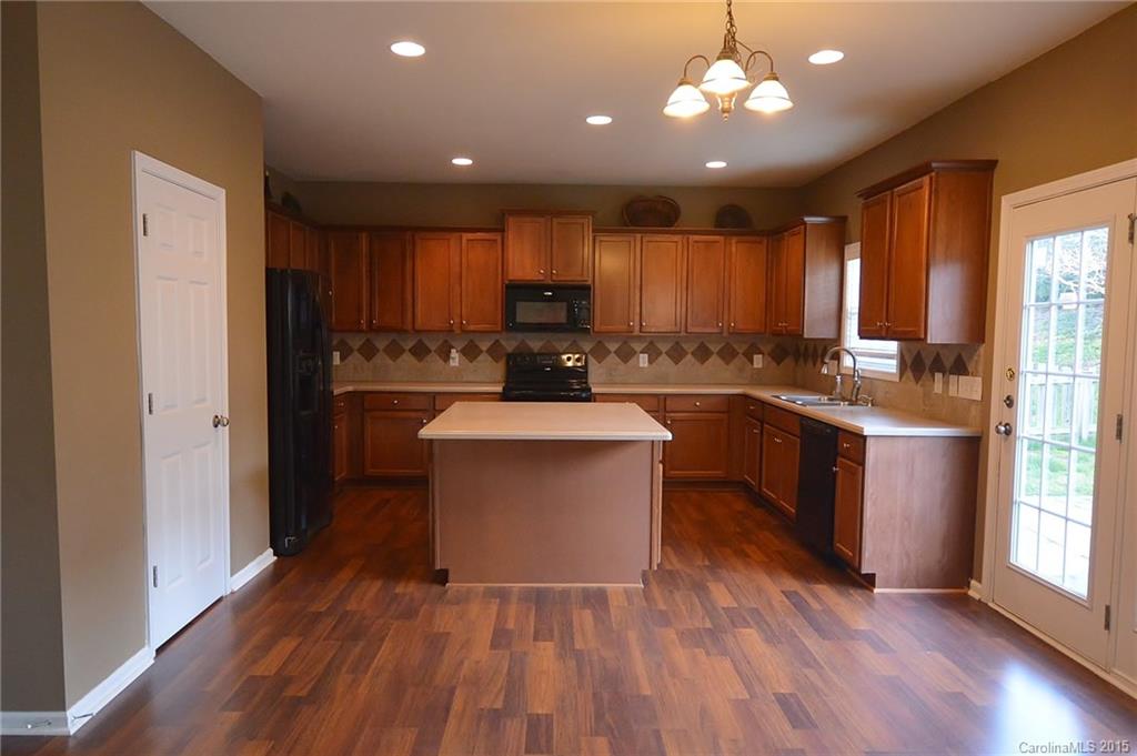 Moss Creek Village - Residential