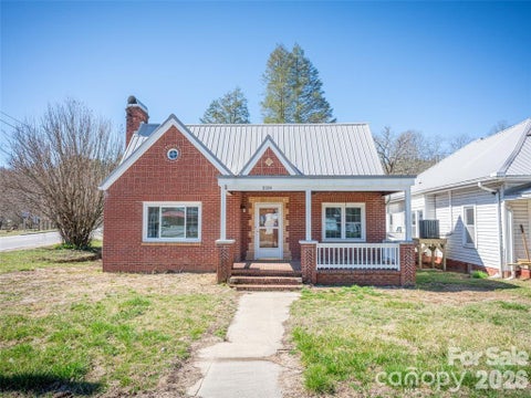 Photo of 228 Main Street, Rosman, NC 28772 (MLS # 4381135)