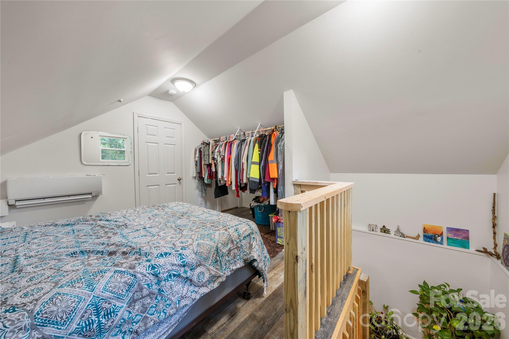 Tega Cay - Residential