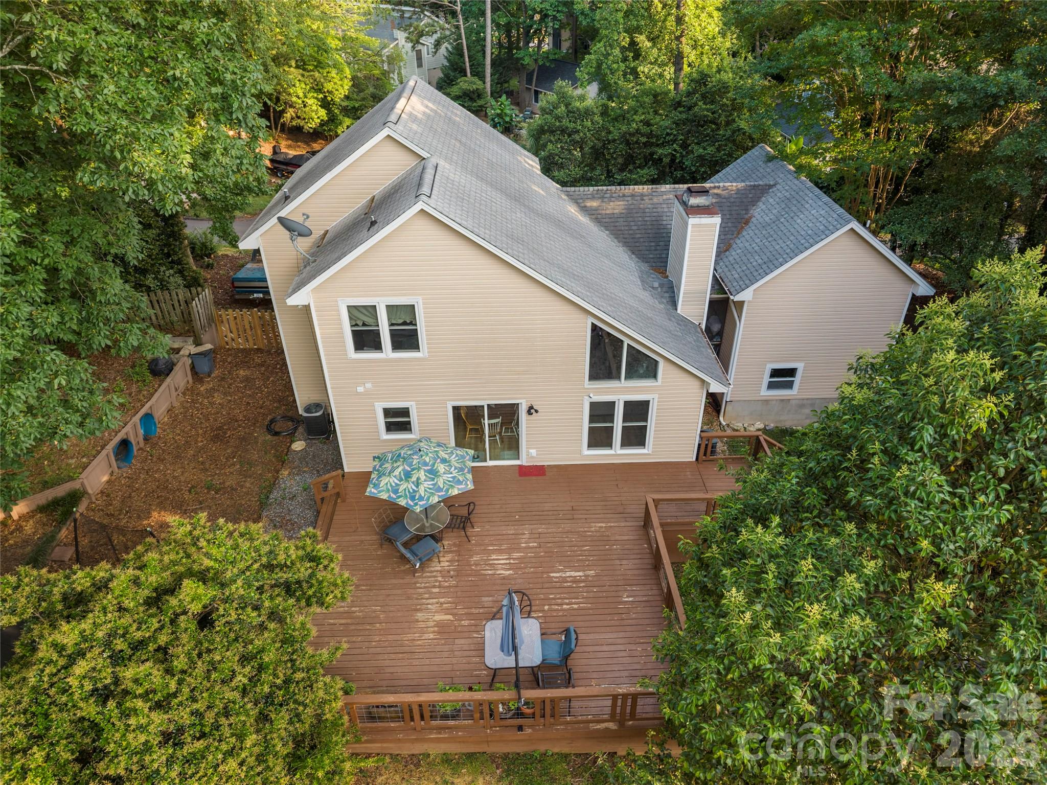 Tega Cay - Residential