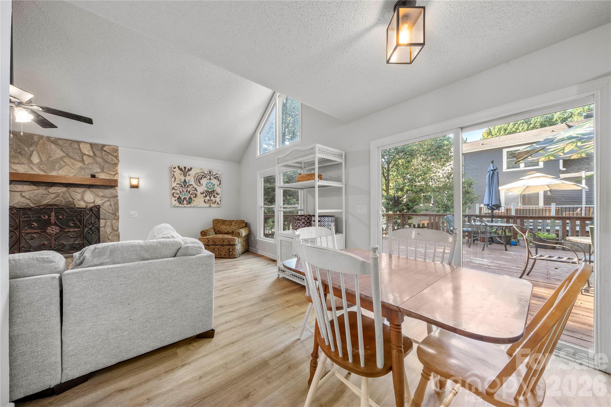Tega Cay - Residential