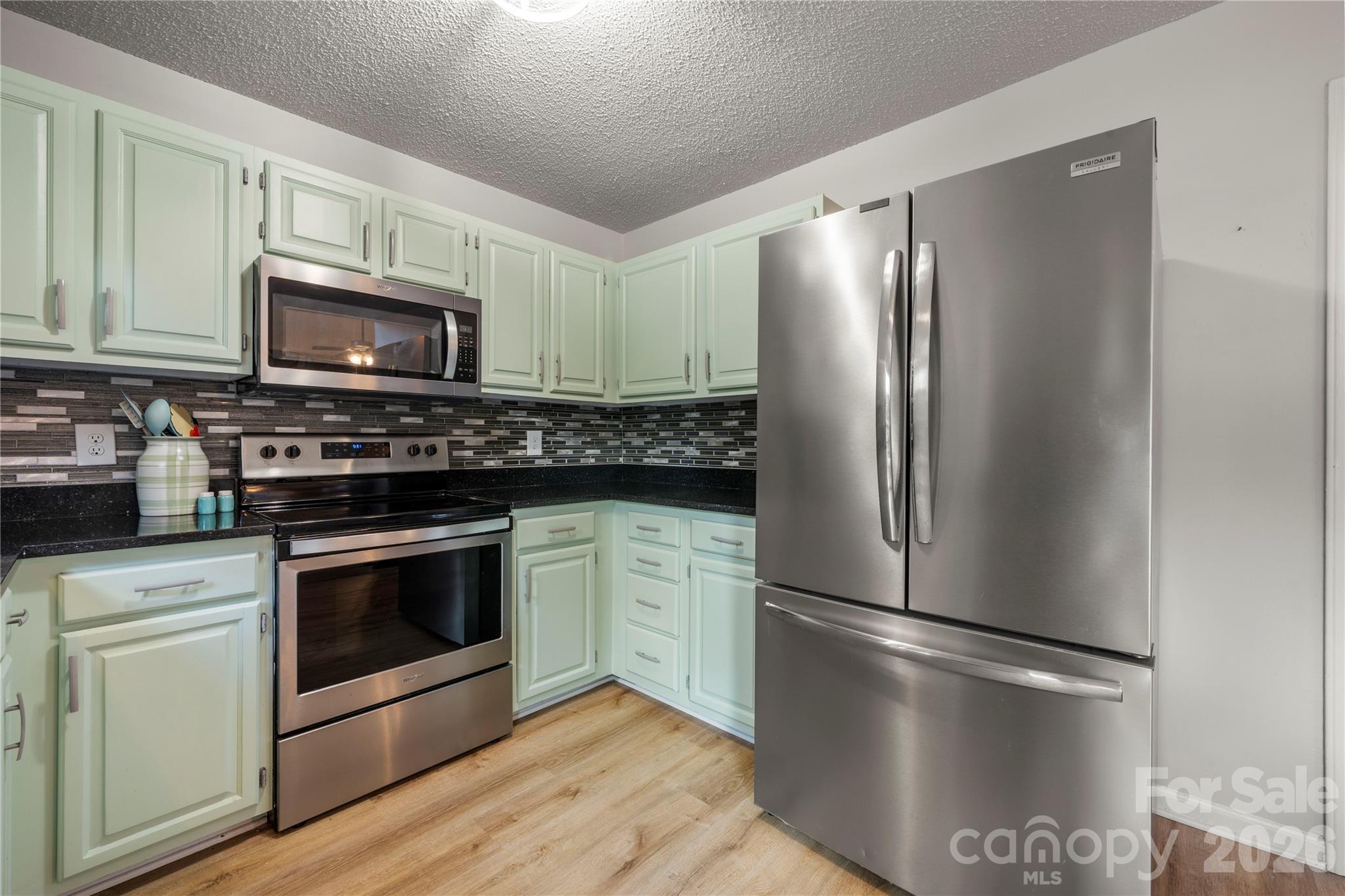 Tega Cay - Residential