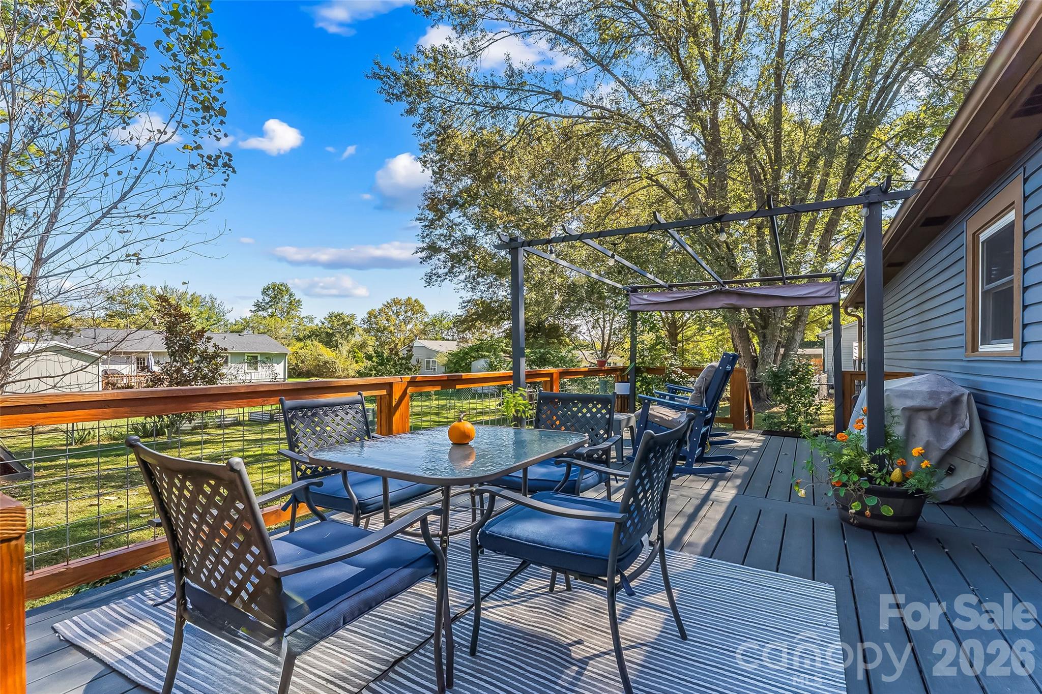 23 E Silverleaf Drive