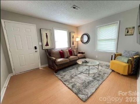 Photo of 316 Skyland Avenue, Charlotte, NC 28205 (MLS # 4345598)