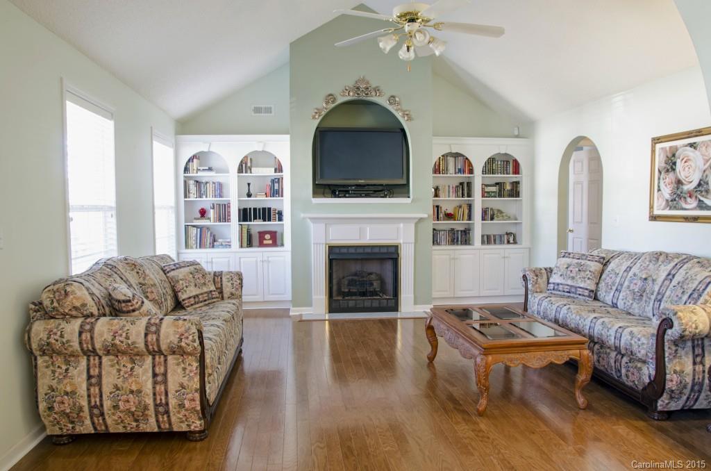 Hallmark Glen - Residential