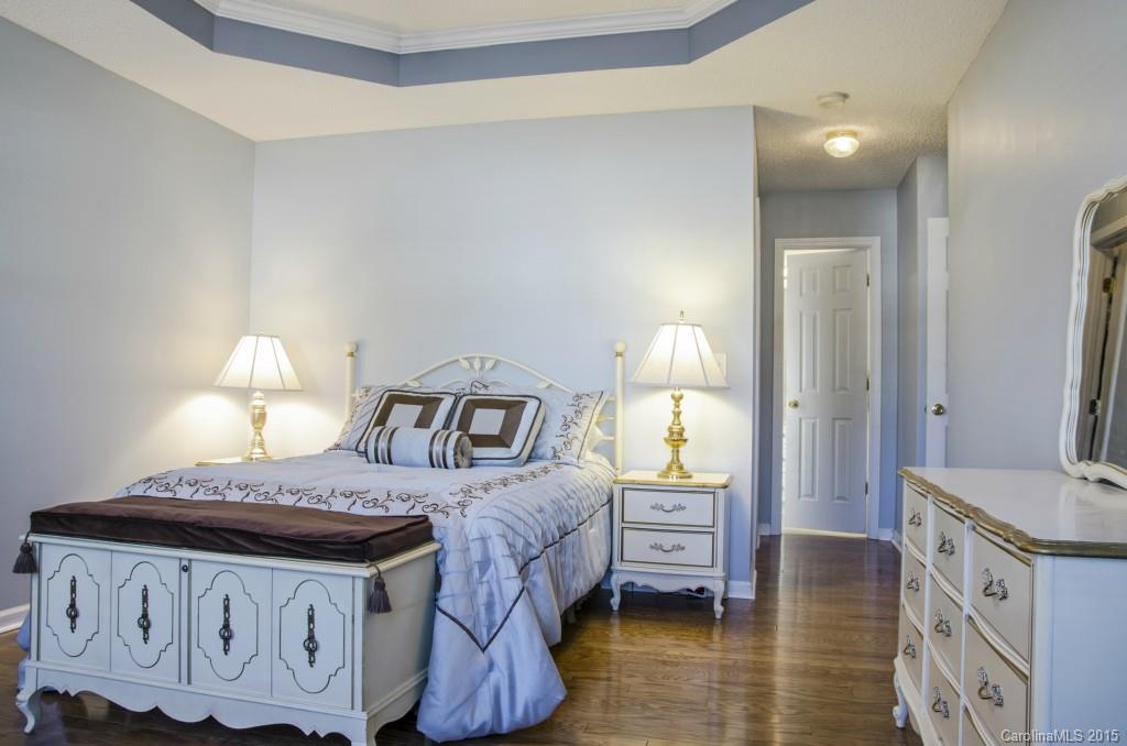 Hallmark Glen - Residential