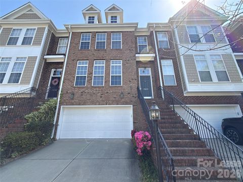 Photo of 2613 Huntman Way, Charlotte, NC 28226 (MLS # 4355656)