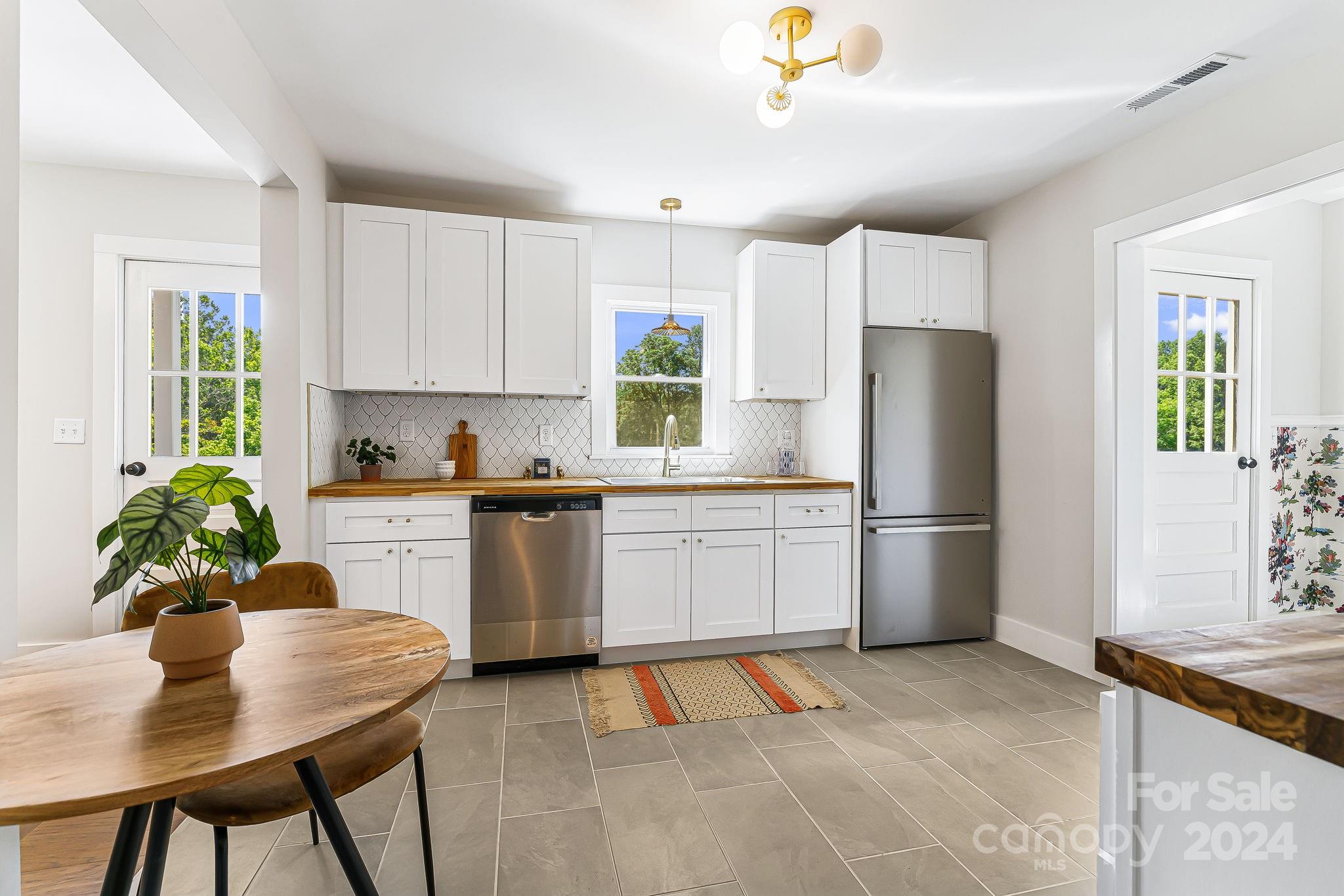Haw Creek - Residential