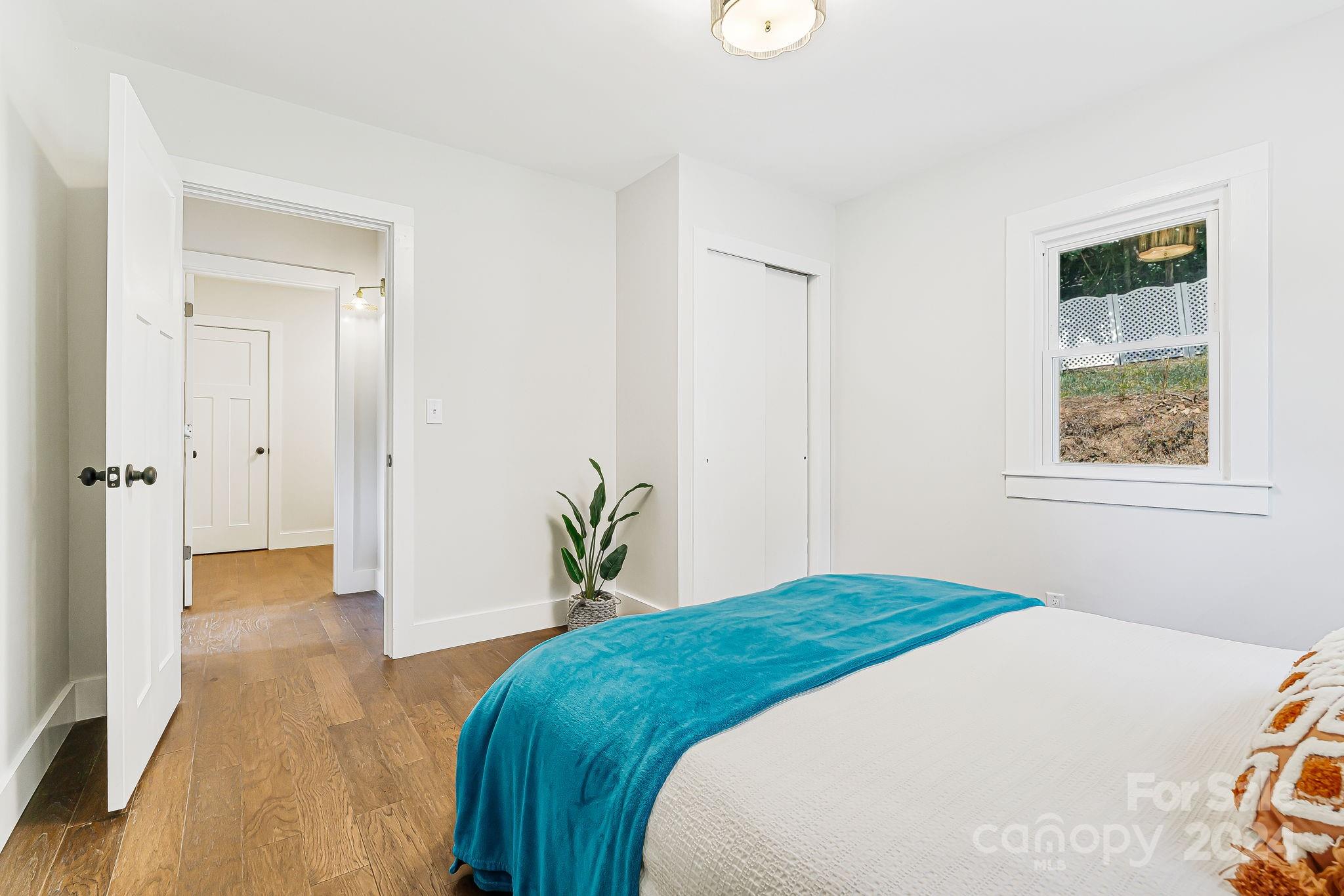 Haw Creek - Residential