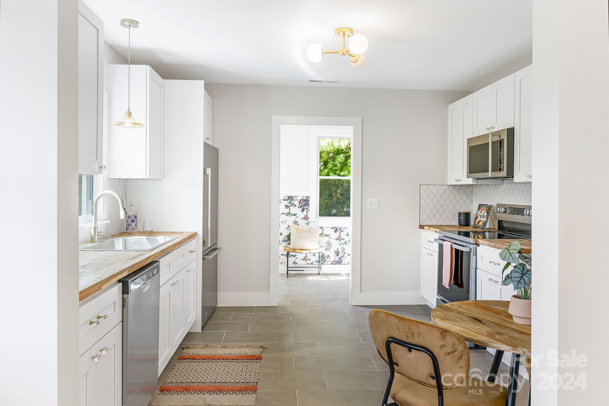 Haw Creek - Residential
