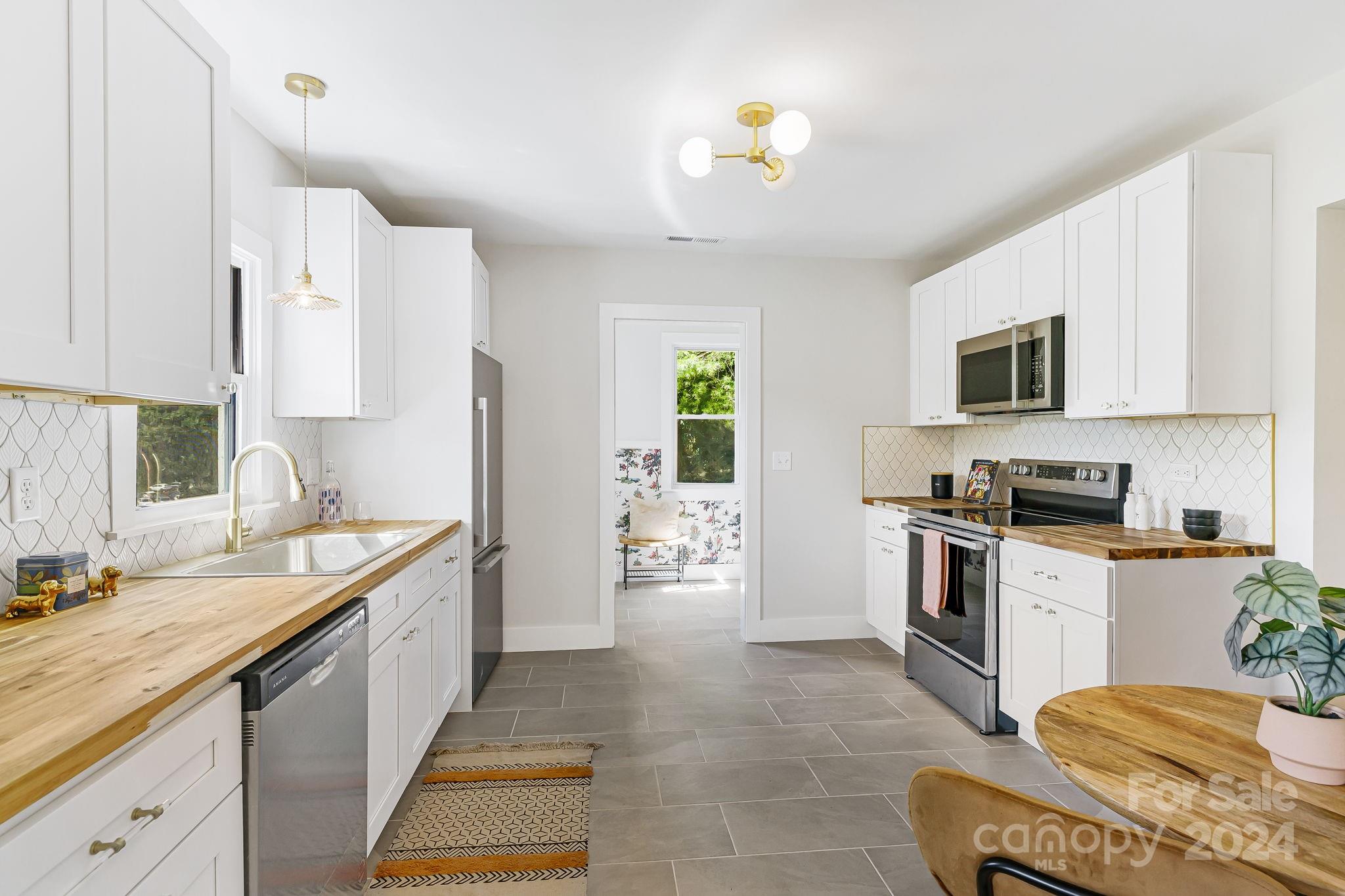 Haw Creek - Residential