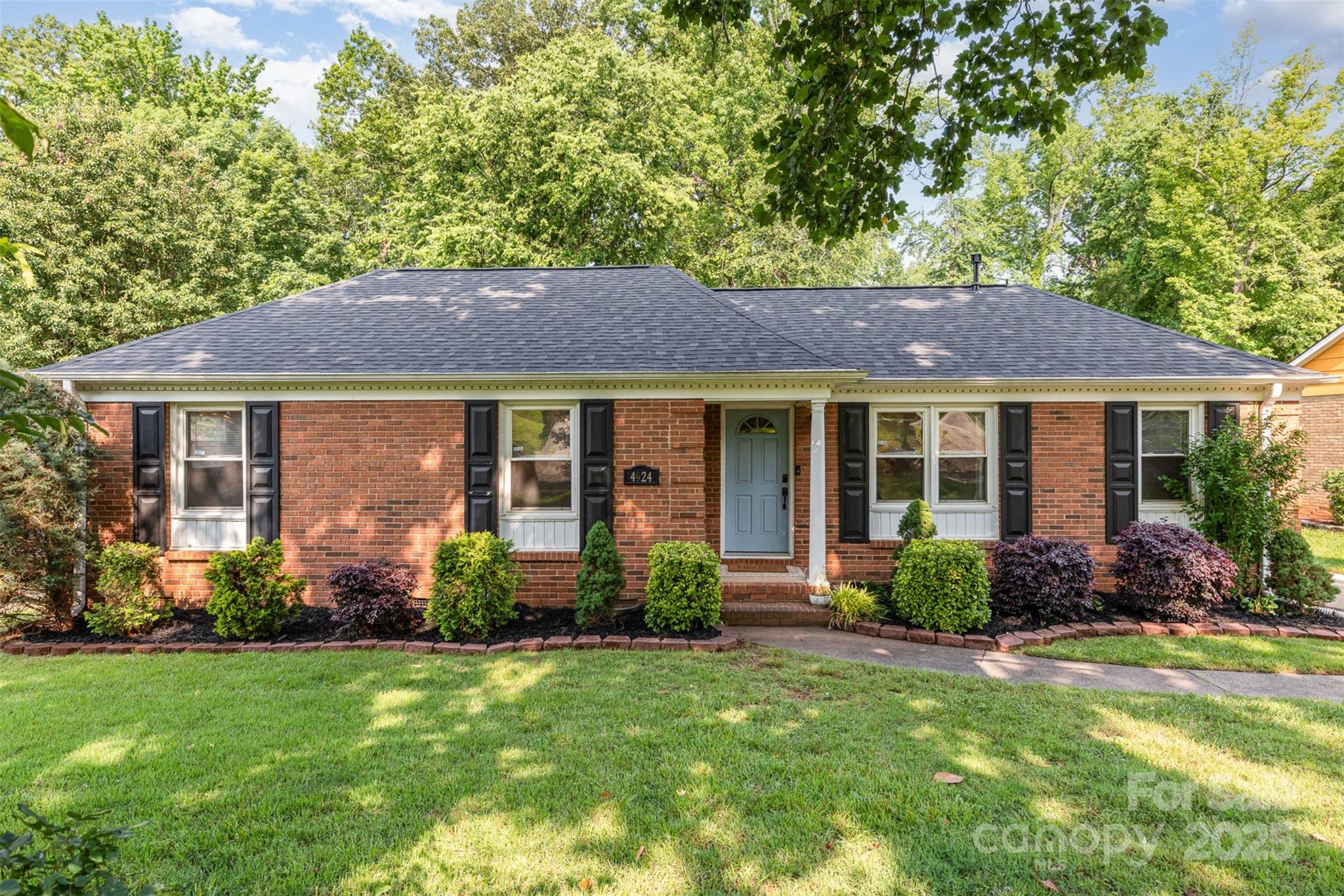 4924 Farm Pond Lane