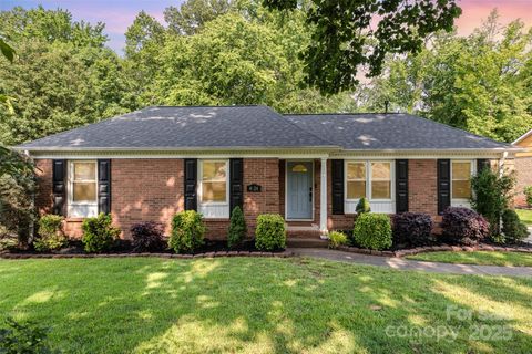 4924 Farm Pond Lane Charlotte NC 28212