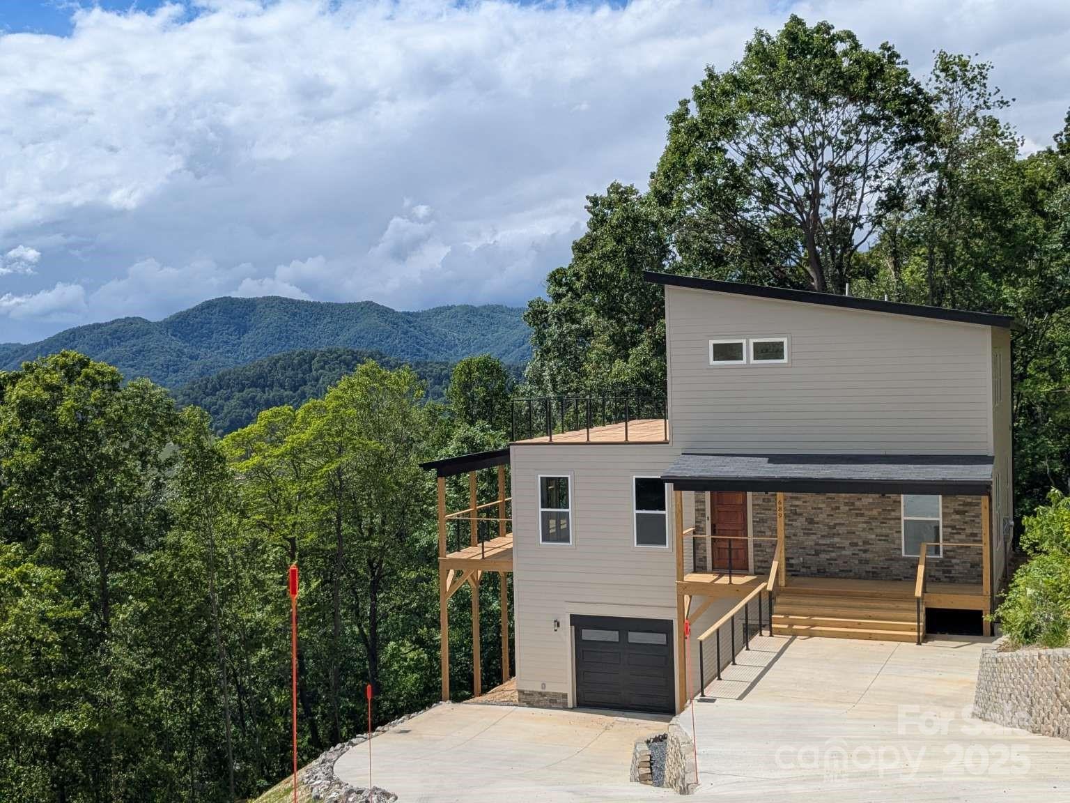 689 Blake Drive