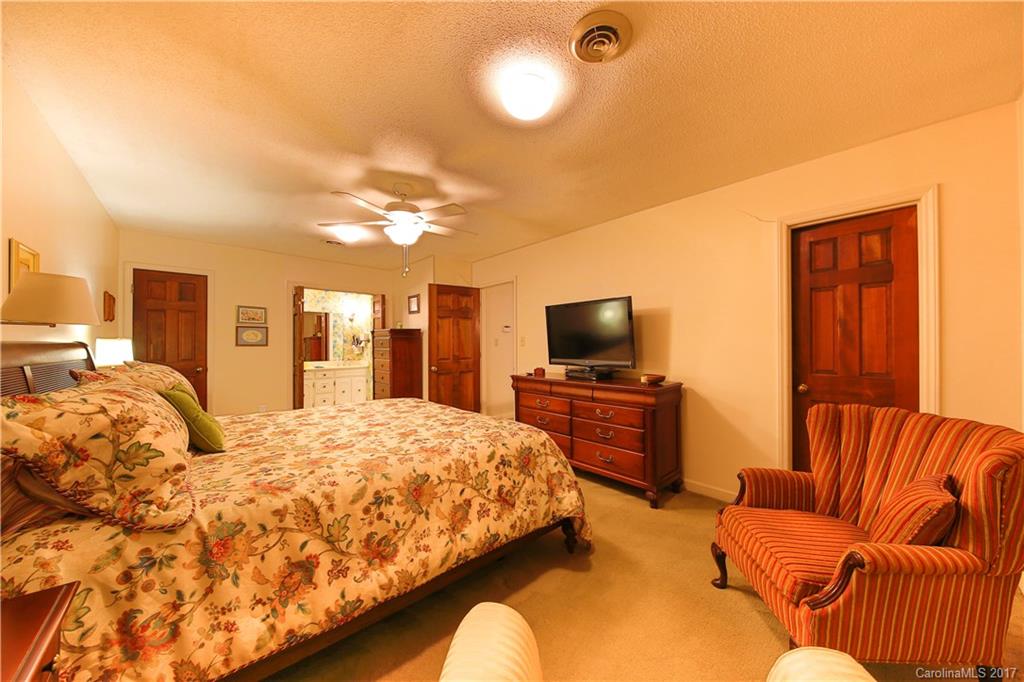 Camelot Woods - Residential