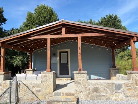 Photo for 213 Sandy Creek Court